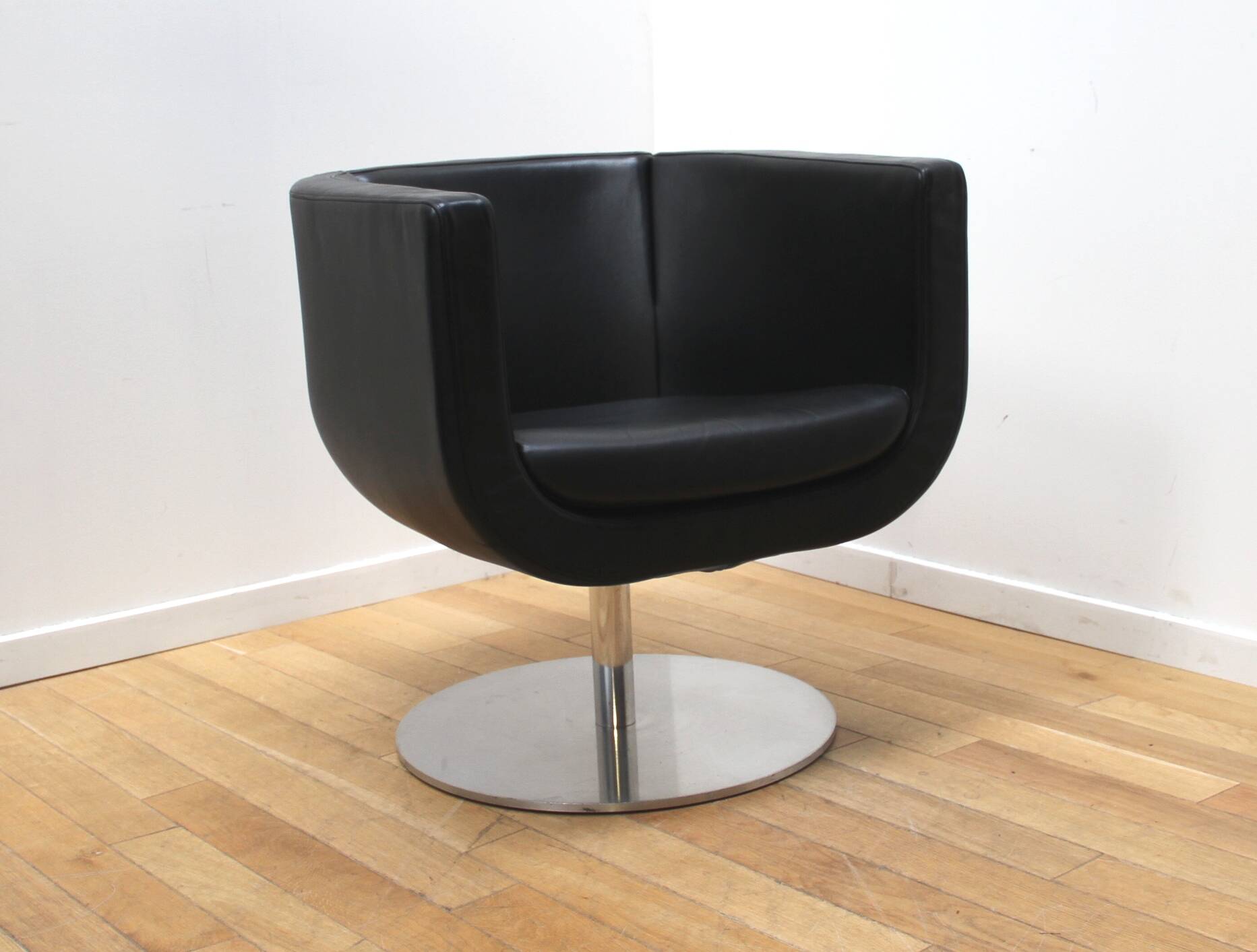 Paire de fauteuils tulipe B&B Italia