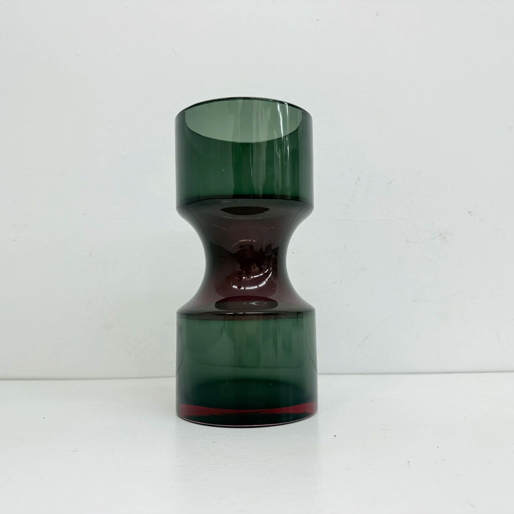Vase Tapio Wirkkala Rosenthal Allemagne 1963. Signé T. Wirkkala modèle rare 2515.