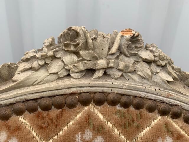 Louis XVI-style shepherdess chair