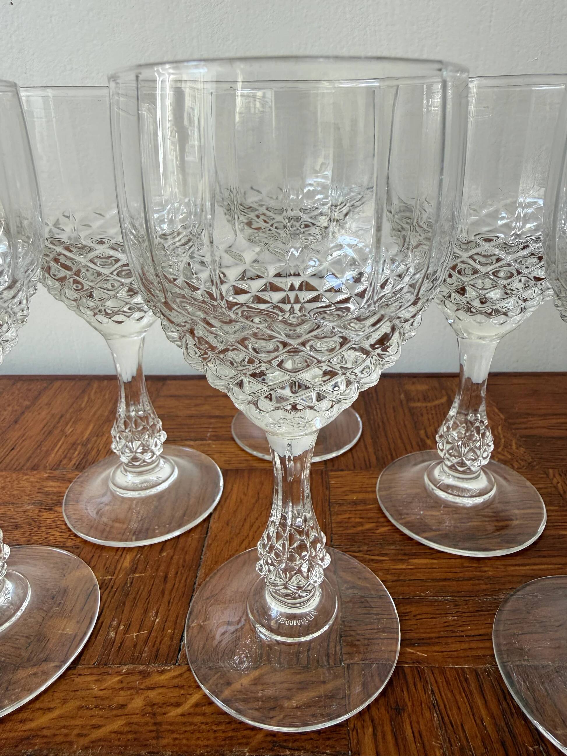 Set of 6 Luminarc wine glasses - Made in France