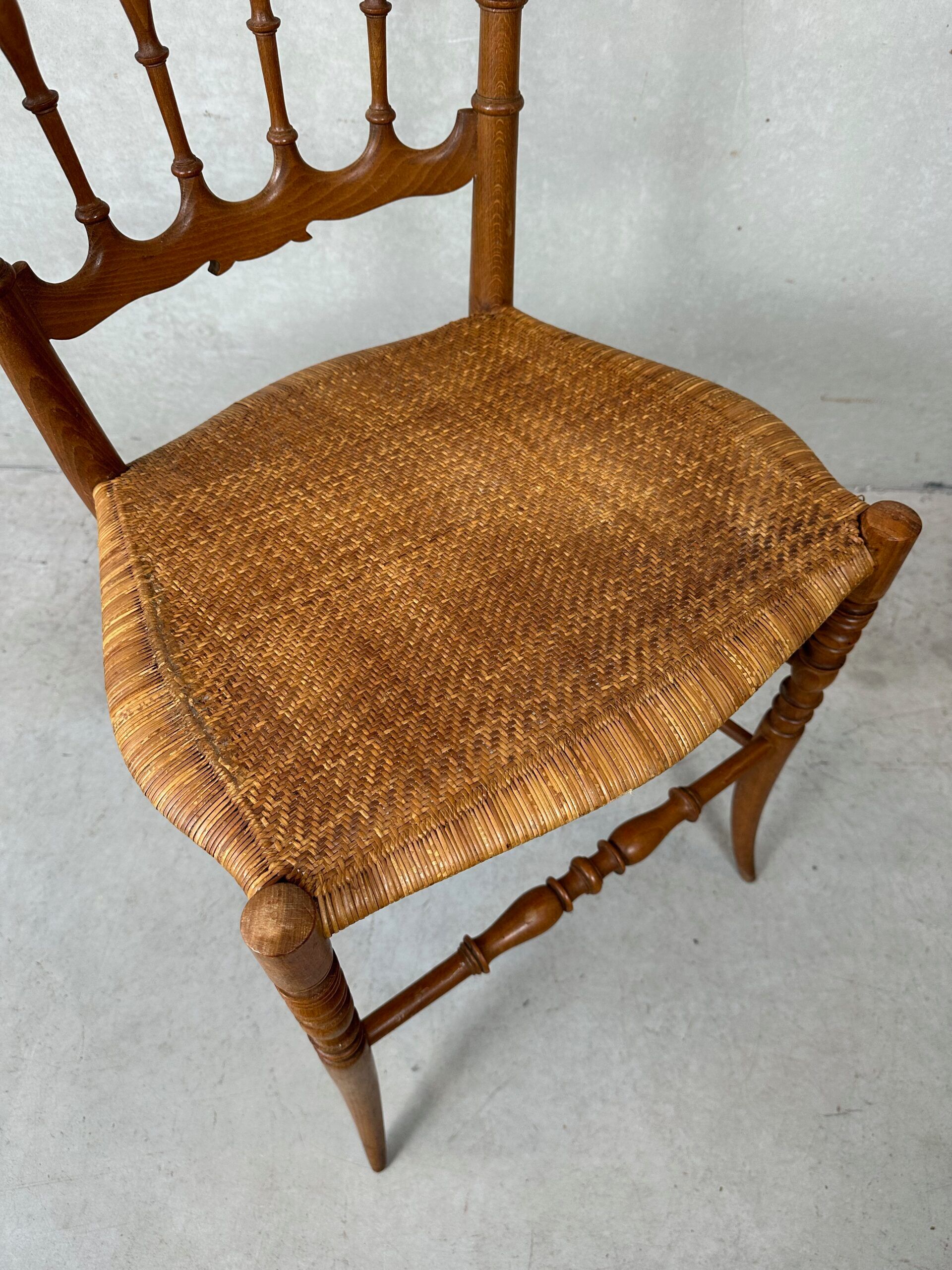 2 chaises Chiavari vintage originales – en bois