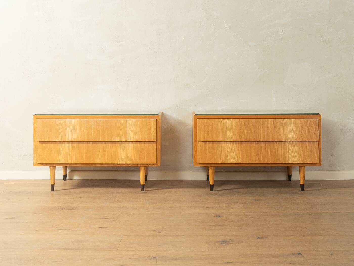 Elegant bedside tables from the 1950s, IDEE Möbel series by Erich Stratmann for Oldenburger Möbelwerkstätten
