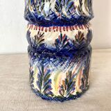 Vase haut en faïence de Rochefort en terre signé Leray