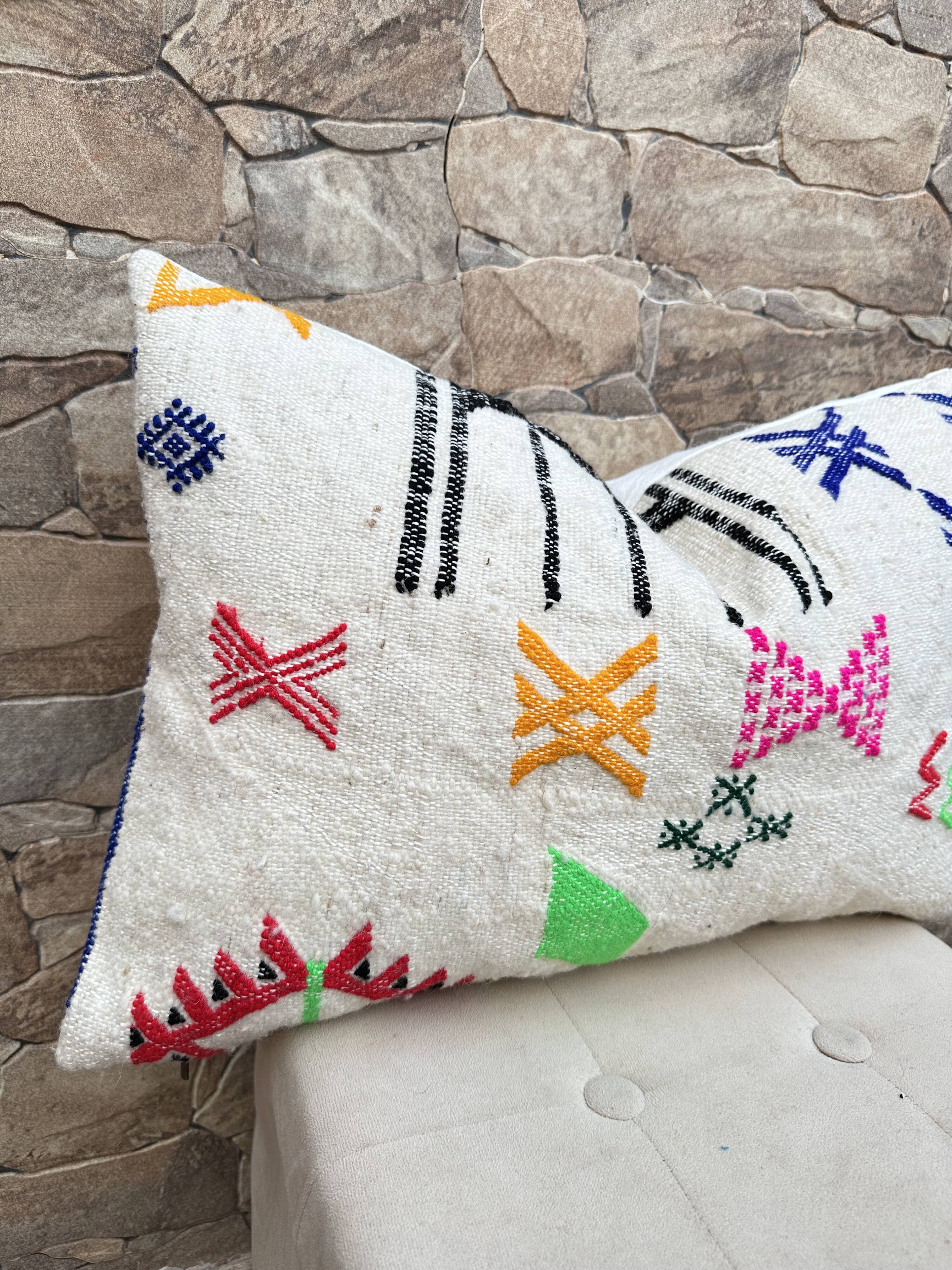 Handmade cushion cover in Berber wool Moroccan Kilim cushion 60x40