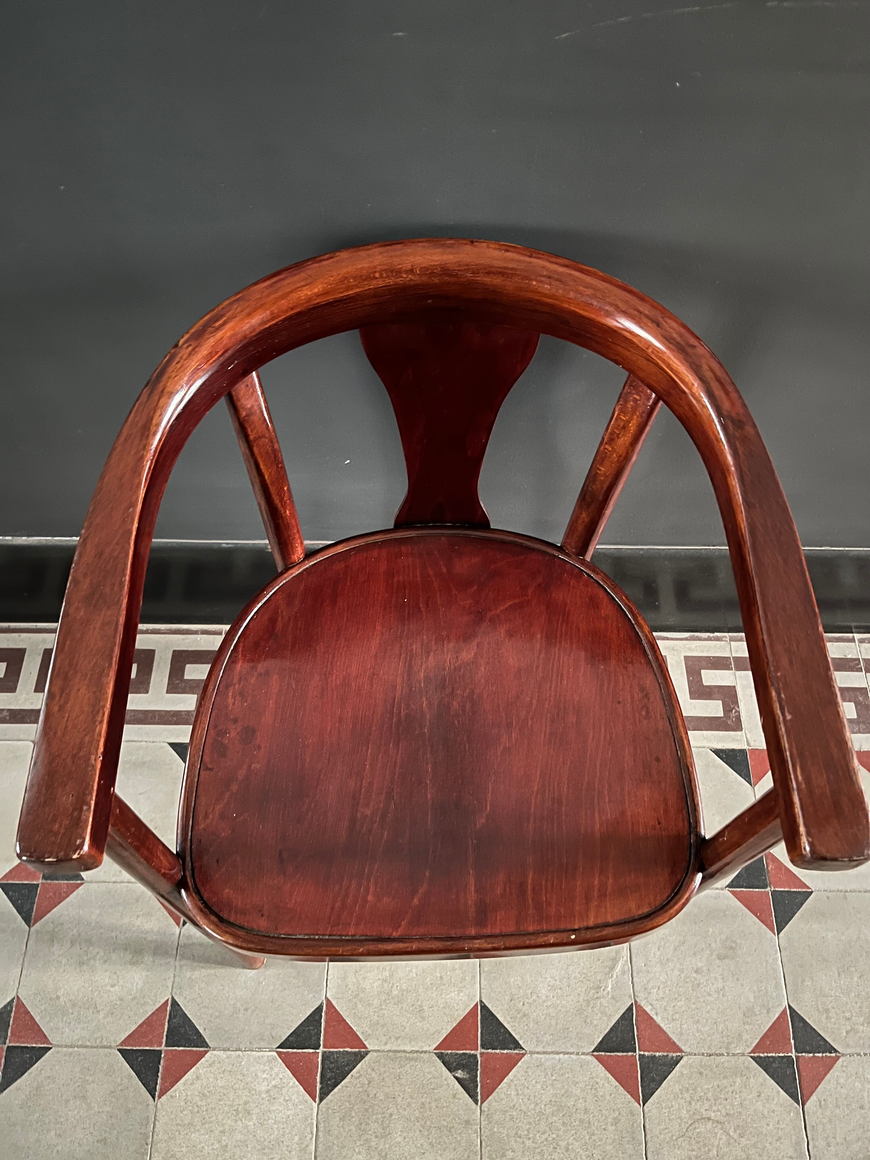 Armchair stamped Thonet number 967