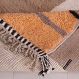 Handwoven pure wool rug, size 250 x 250 cm.