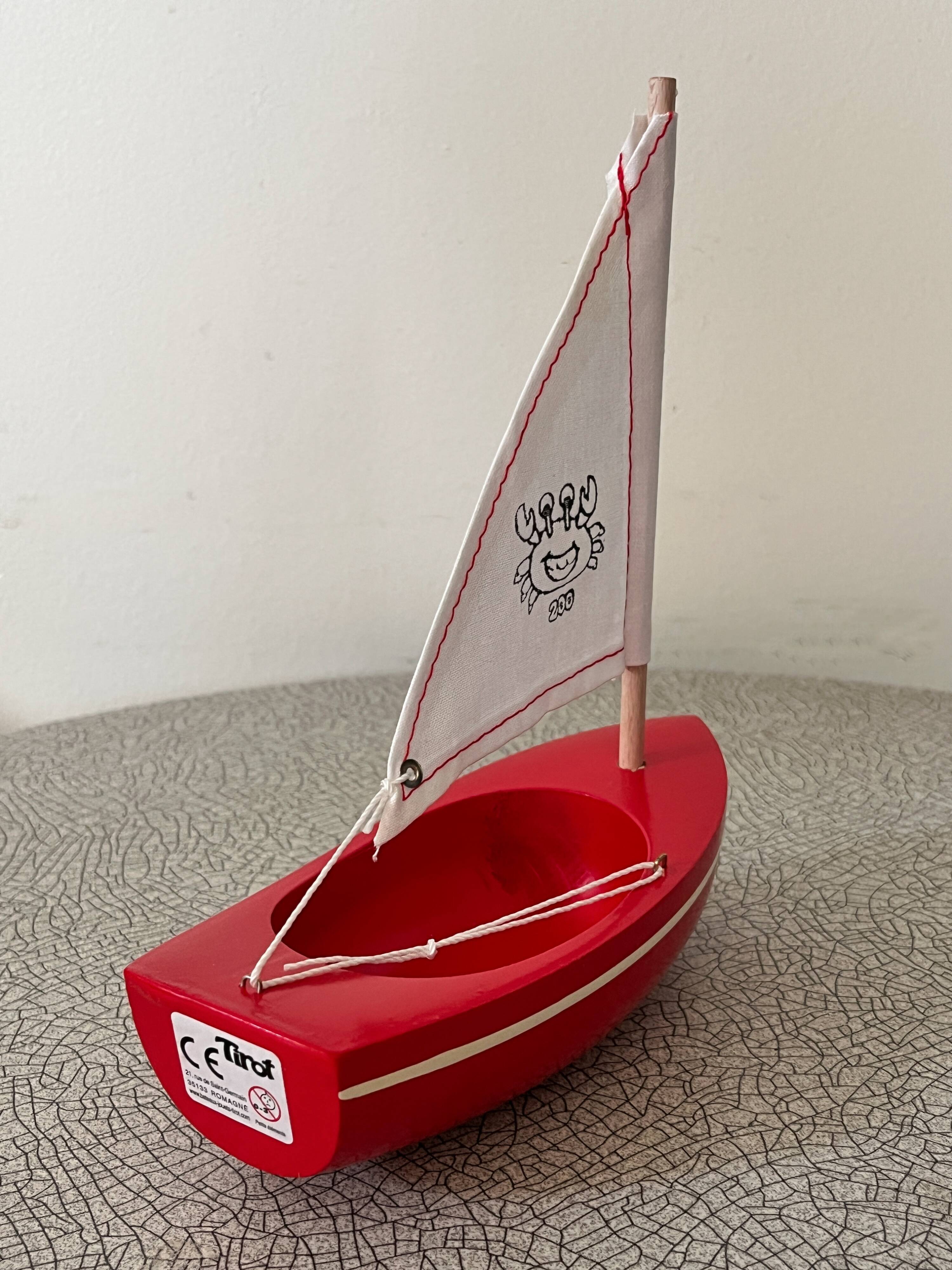 Tirot 200 wooden pond sailboat, navigable vintage toy.