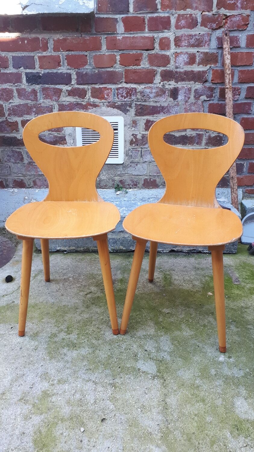Pair of Ant chairs by Baumann