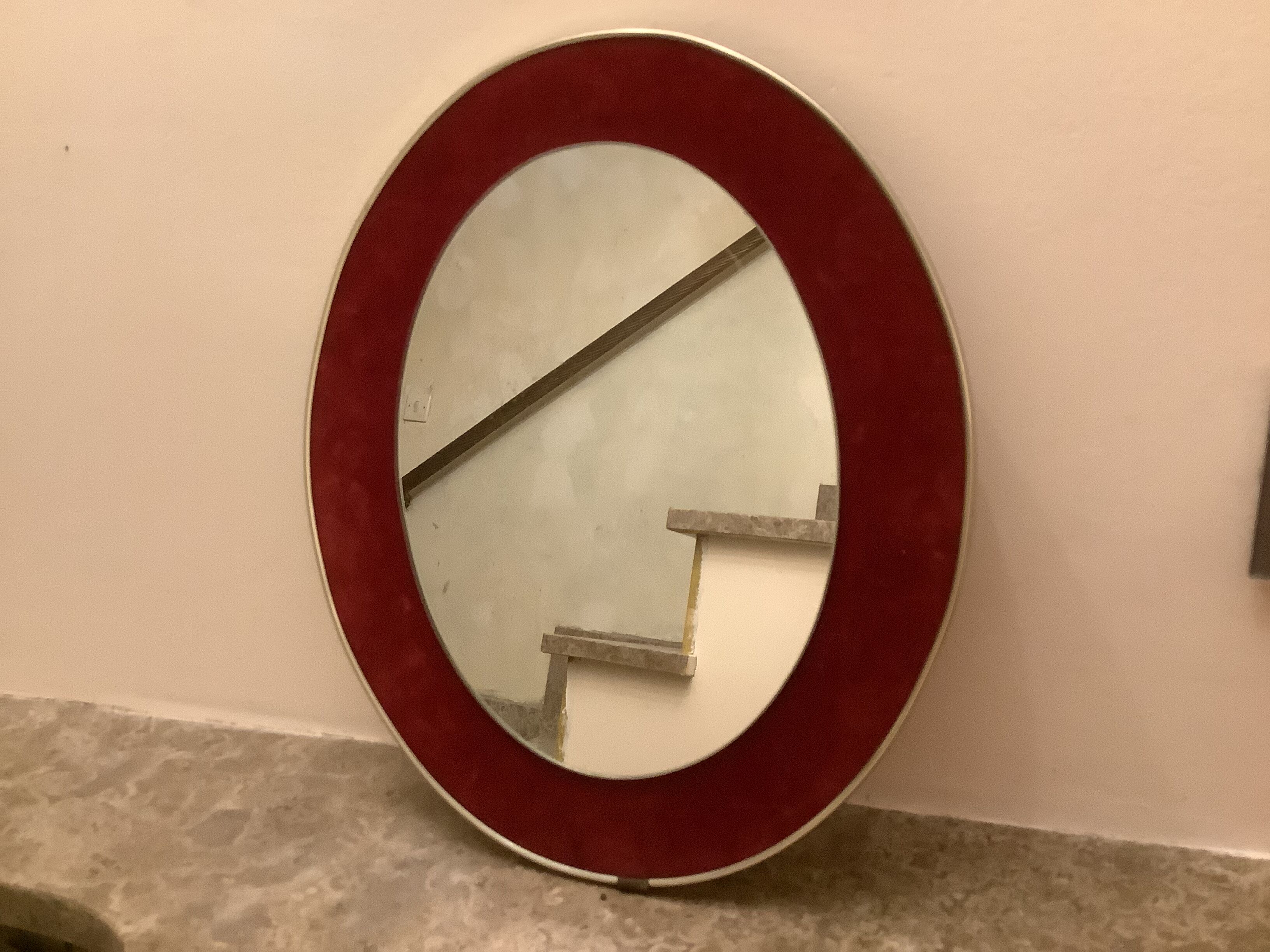 Ancien miroir ovale velours grenat bordeaux