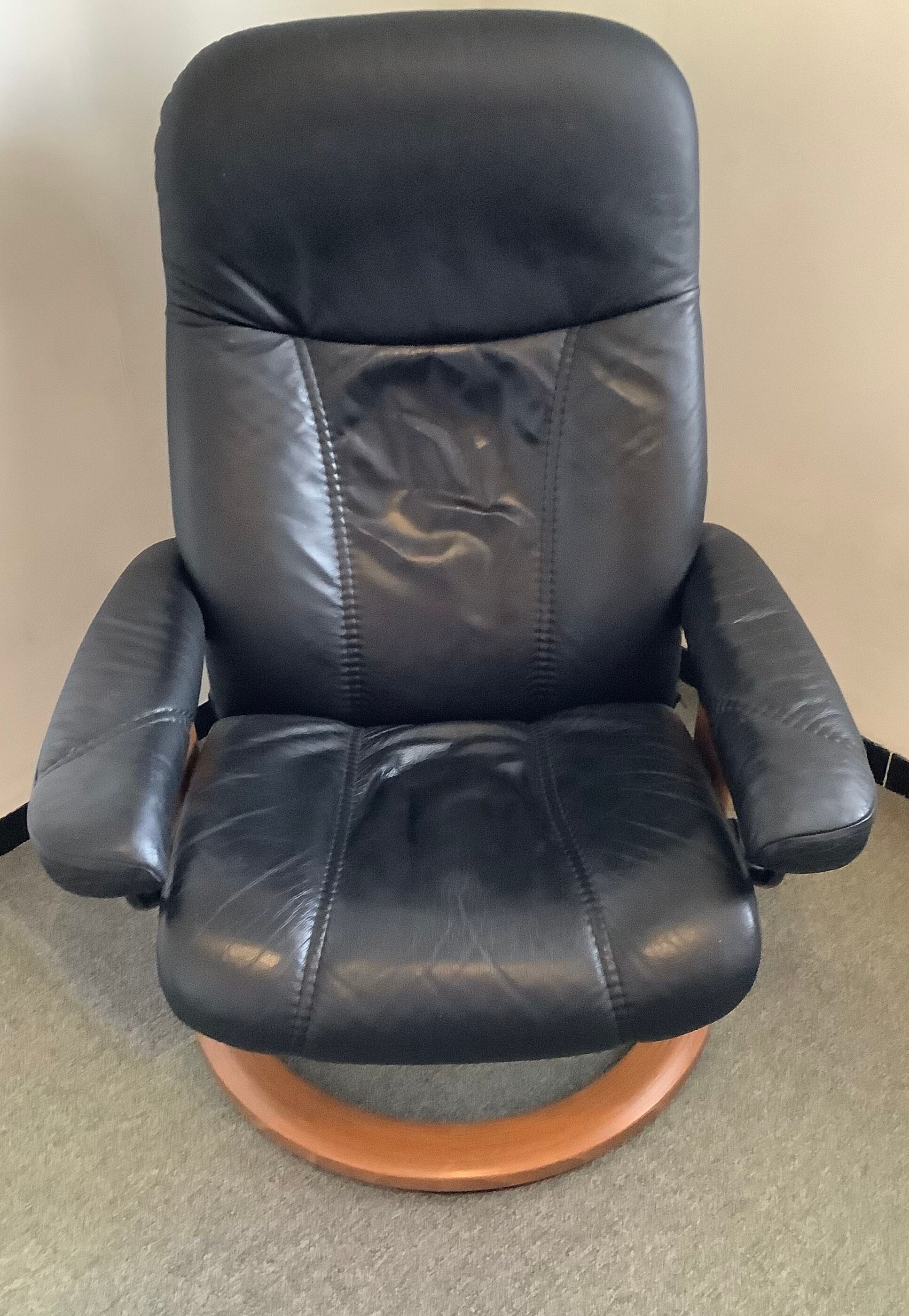 Stressless armchair in vintage black leather
