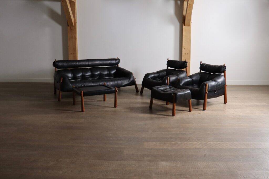 Percival Lafer MP-81 three seater sofa in black leather, Brazil 1970s
