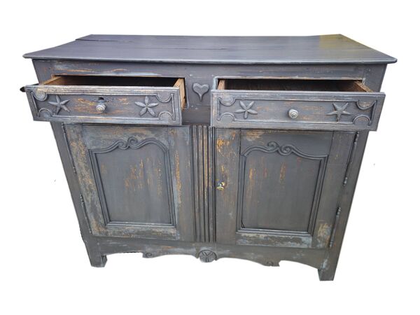 Commode de montagne noire