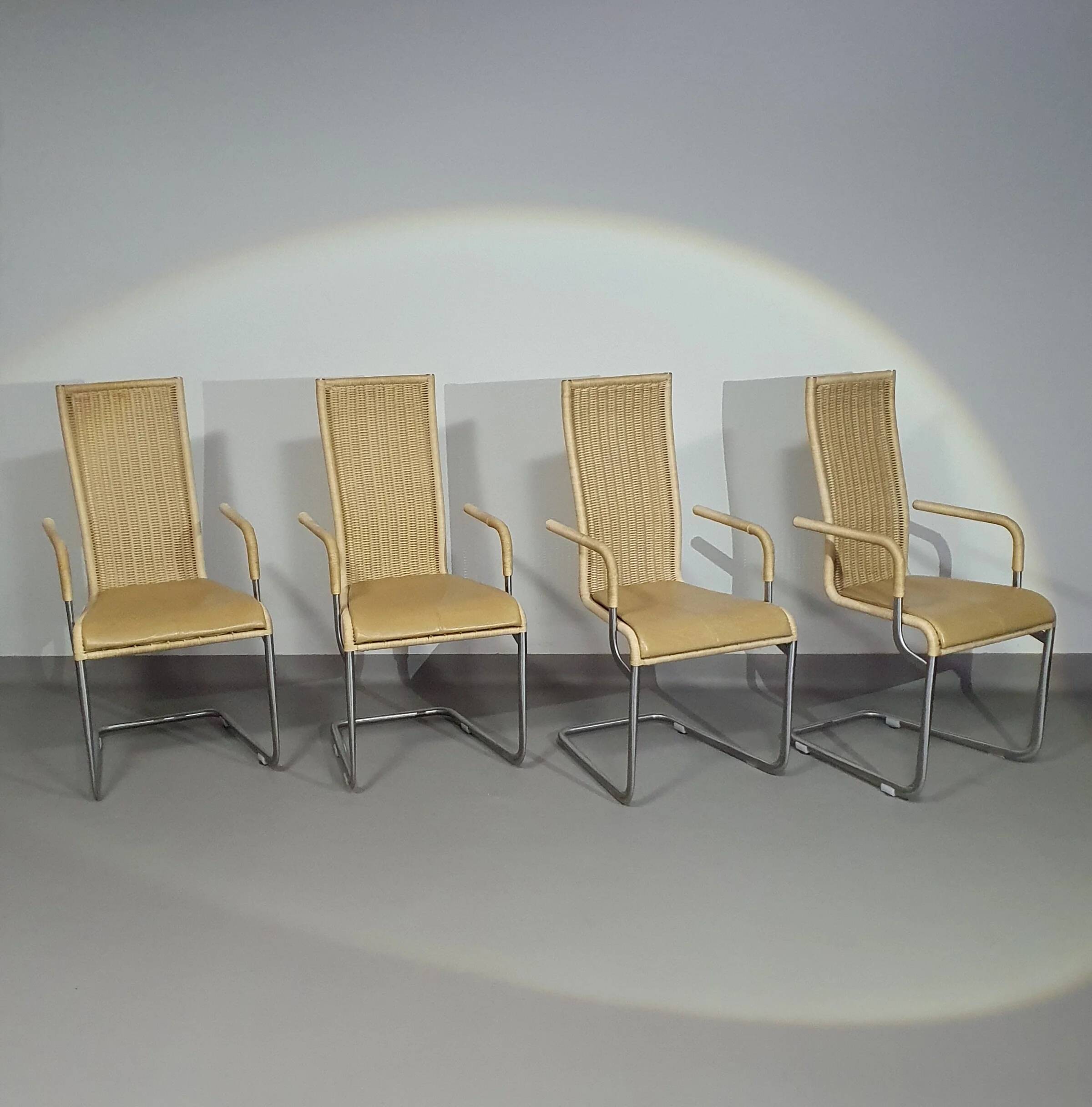 Ensemble de 4 chaises de salle à manger en osier « B25 » par Axel Bruchhäuser pour Tecta, Allemagne, années 1980