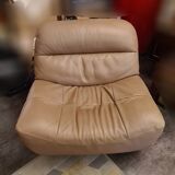 Individual leather armchair