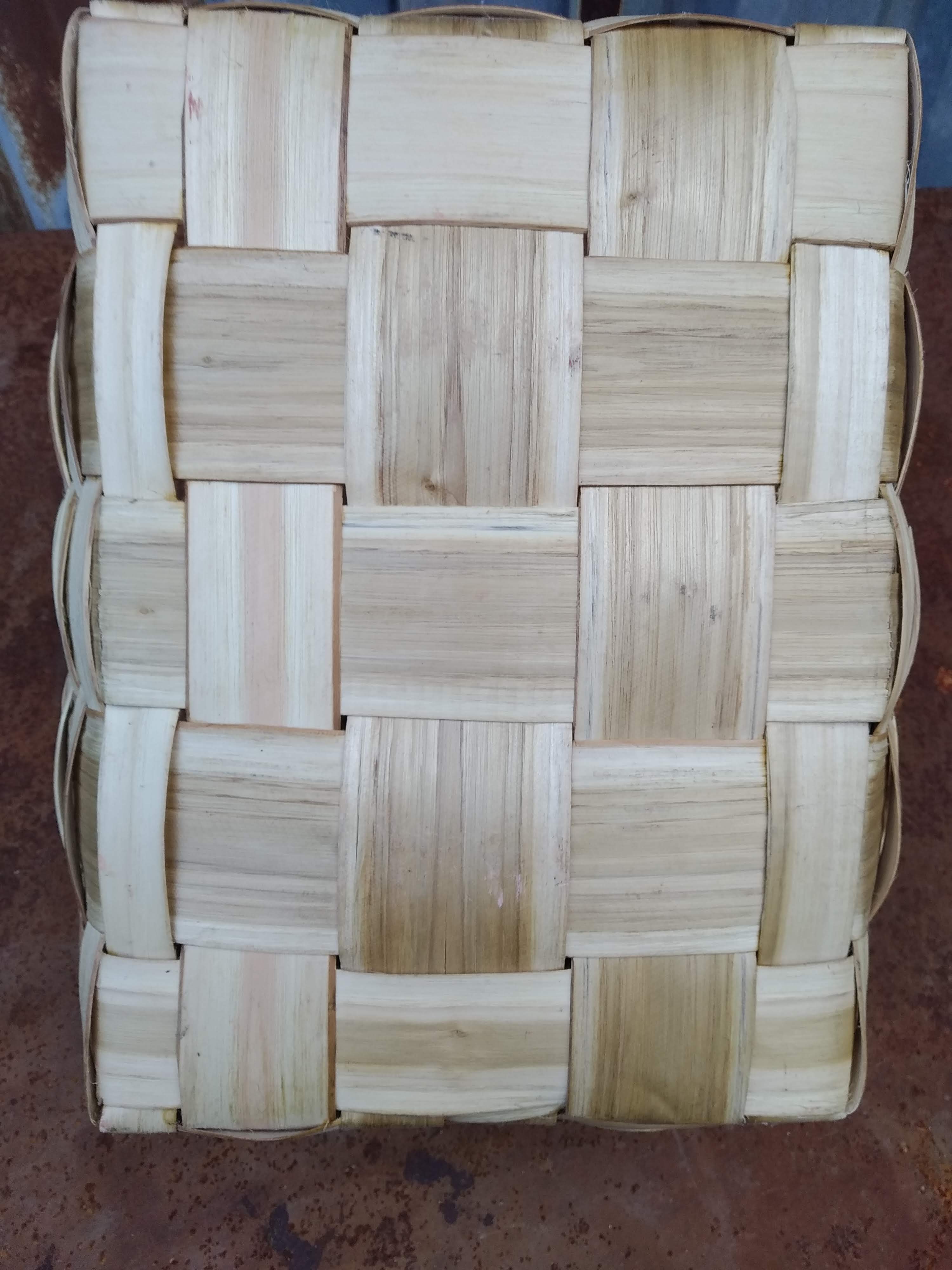 Basket chestnut strips