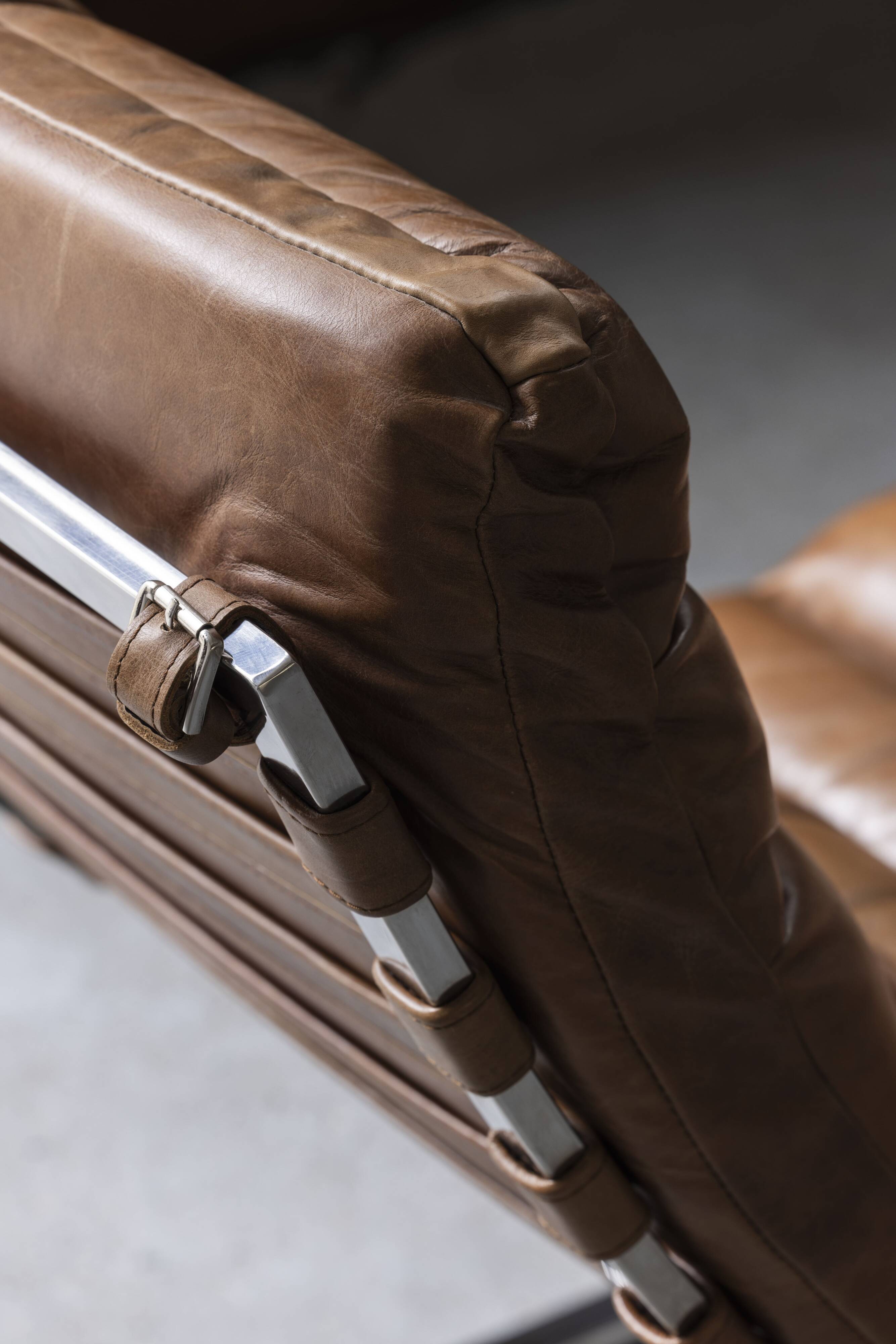 Lounge chair 'Oviedo by Timothy Oulton