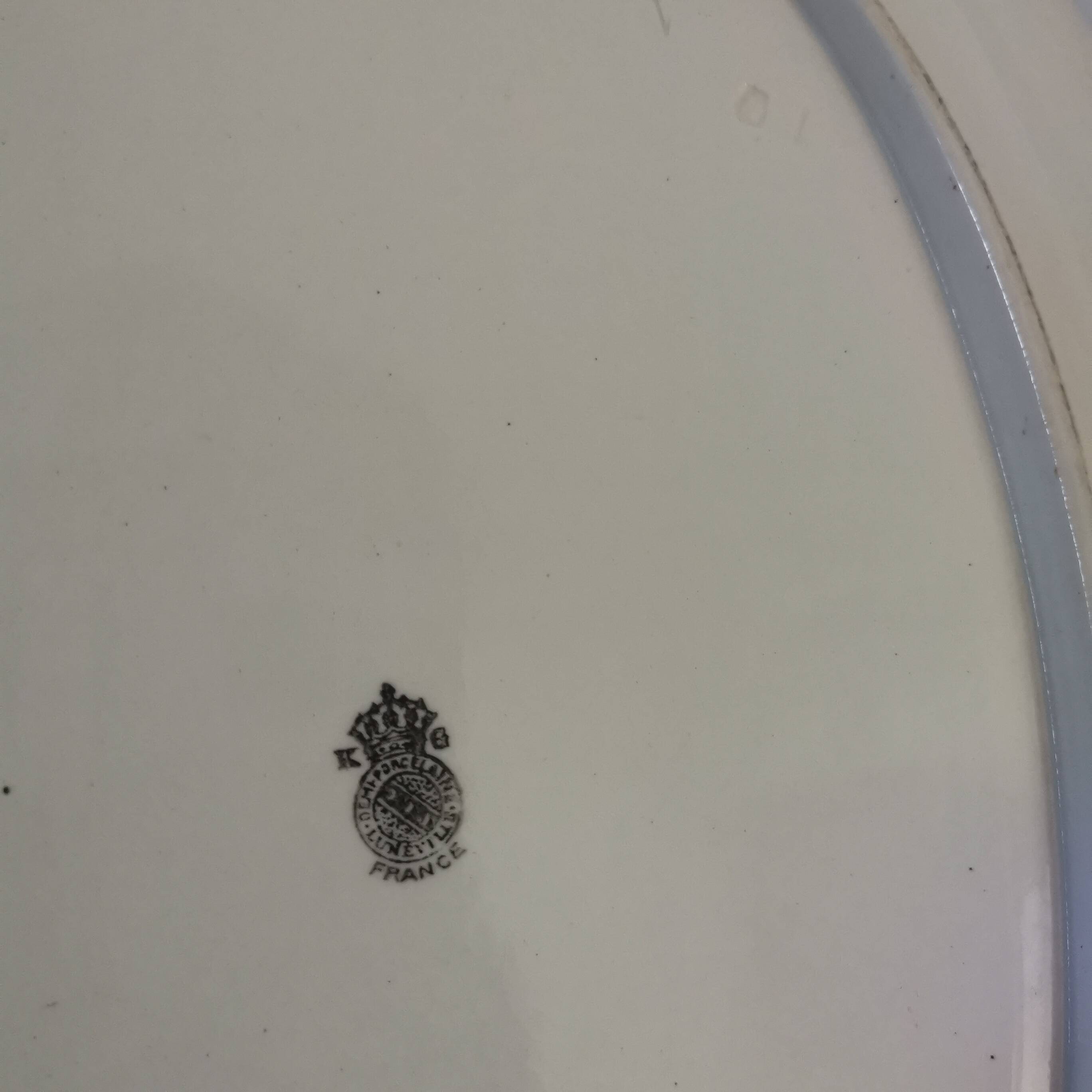 Oval white earthenware dish stamped K&G, Lunéville