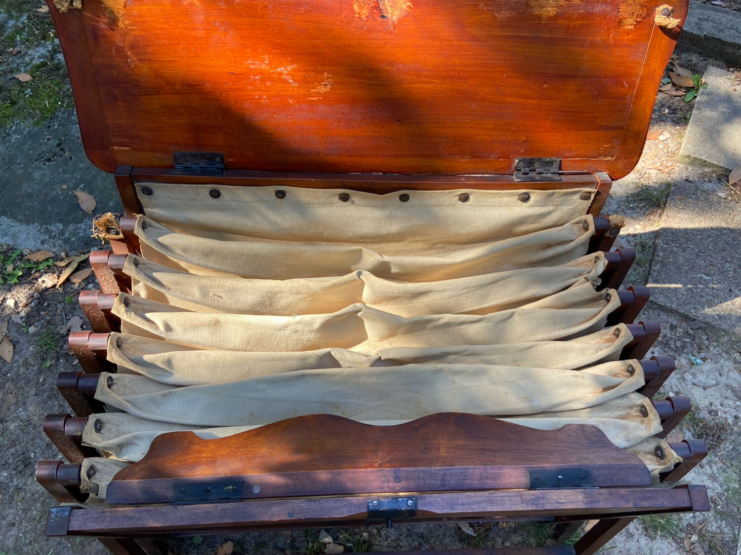 Folding bed that doubles as a bench from the 1930s