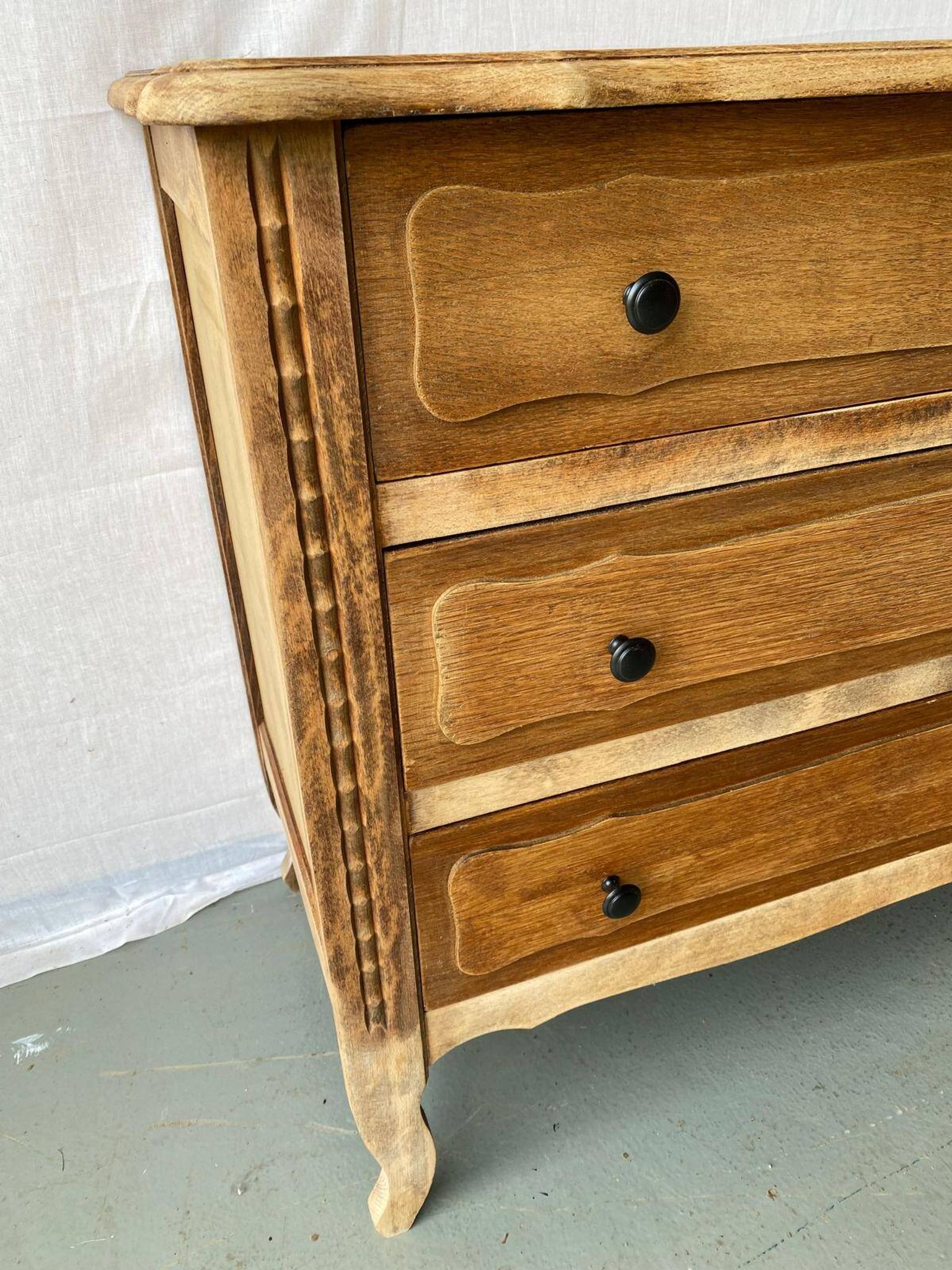 Neo rustic mini buffet chest of drawers with 3 drawers renovated in raw wood