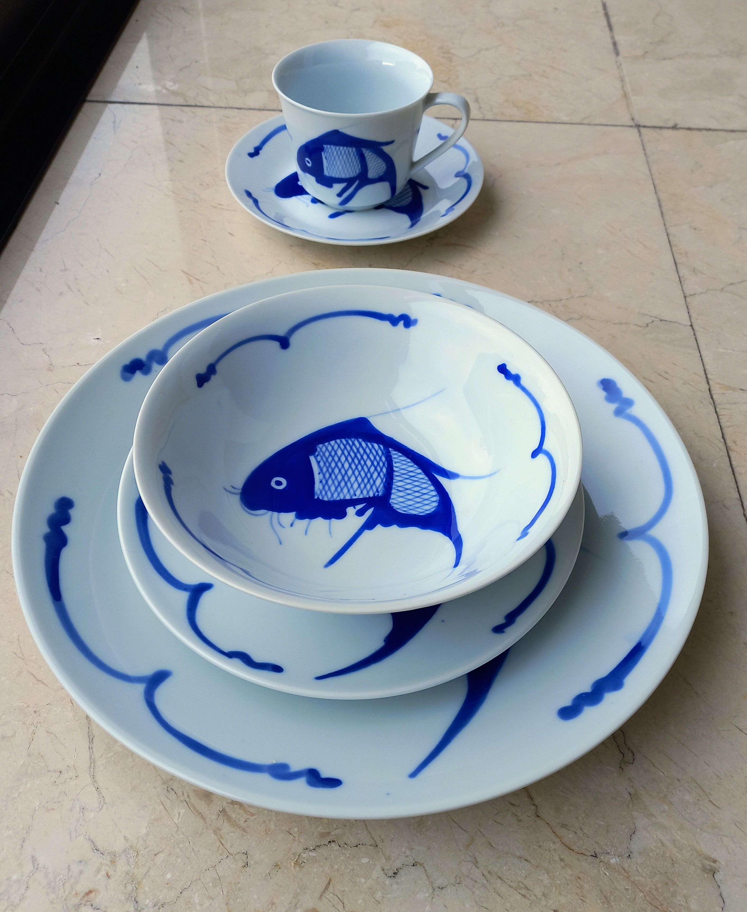 Chinese Koi 30 piece tableware