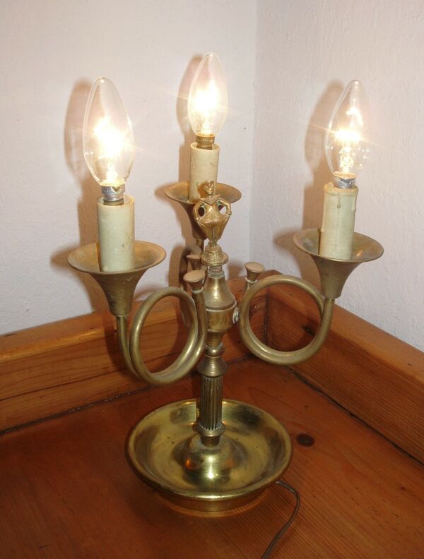 Lampe de table américaine 3 feux en laiton, années 1950