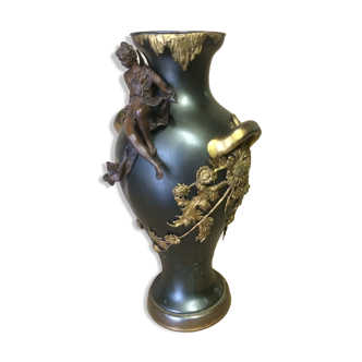 Large Art Nouveau vase in patinated and gilded metal period 1880 1900