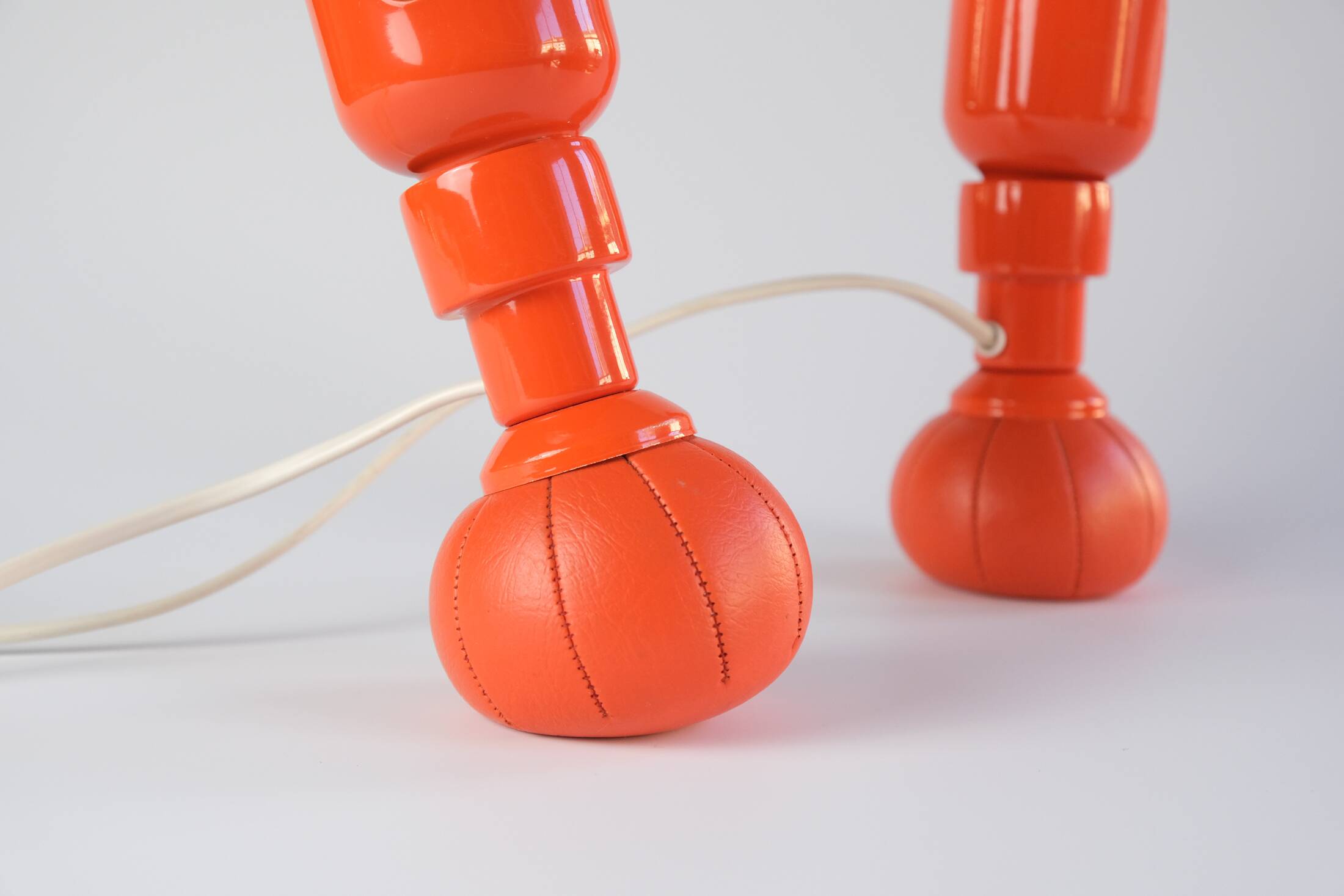 Rare paire de lampes Gino Sarfatti modèle 600P du milieu du siècle pour Arteluce, Italie 1966