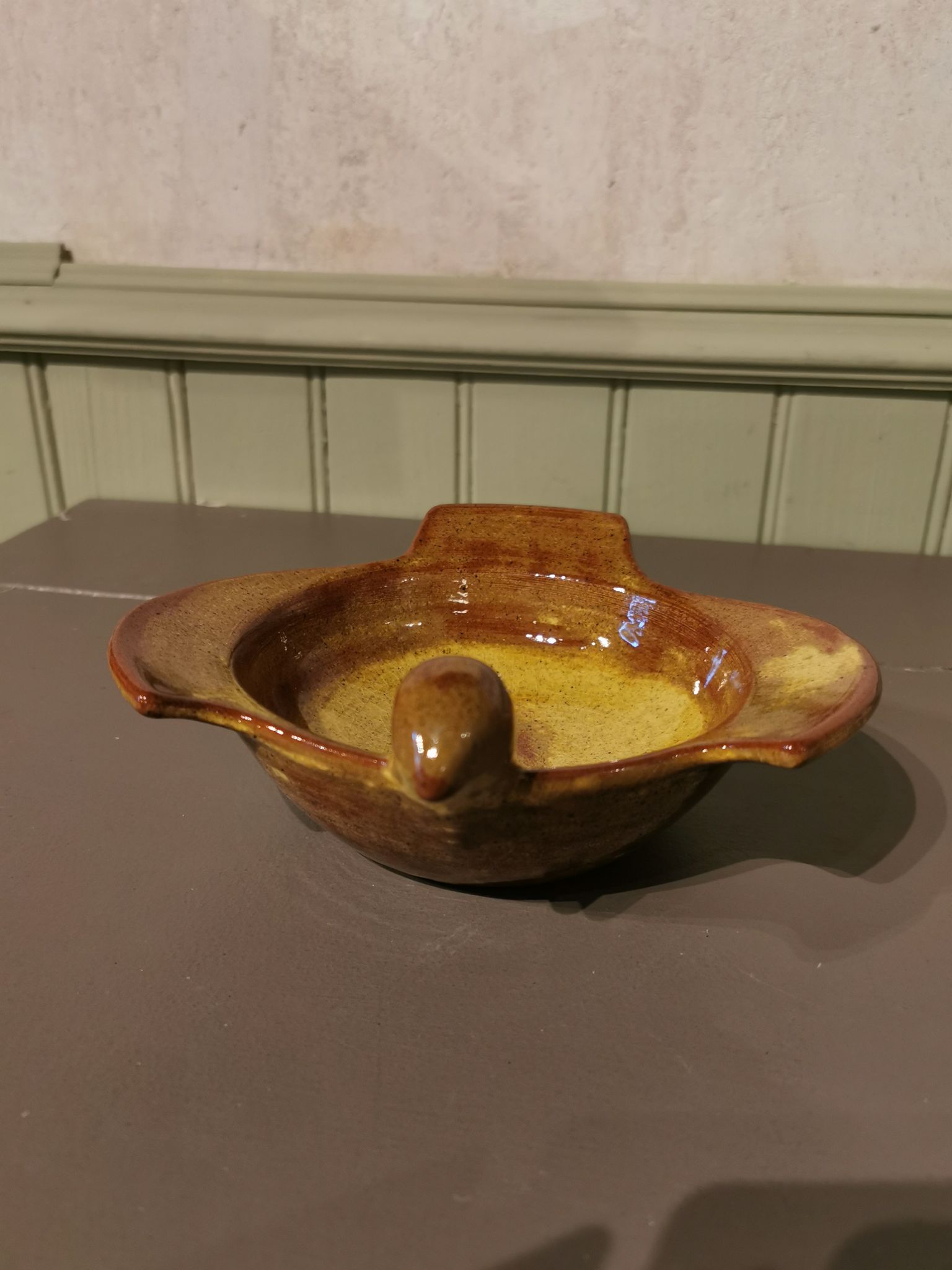 Ceramic "dove" cup