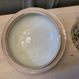 Old porcelain pot says ginger