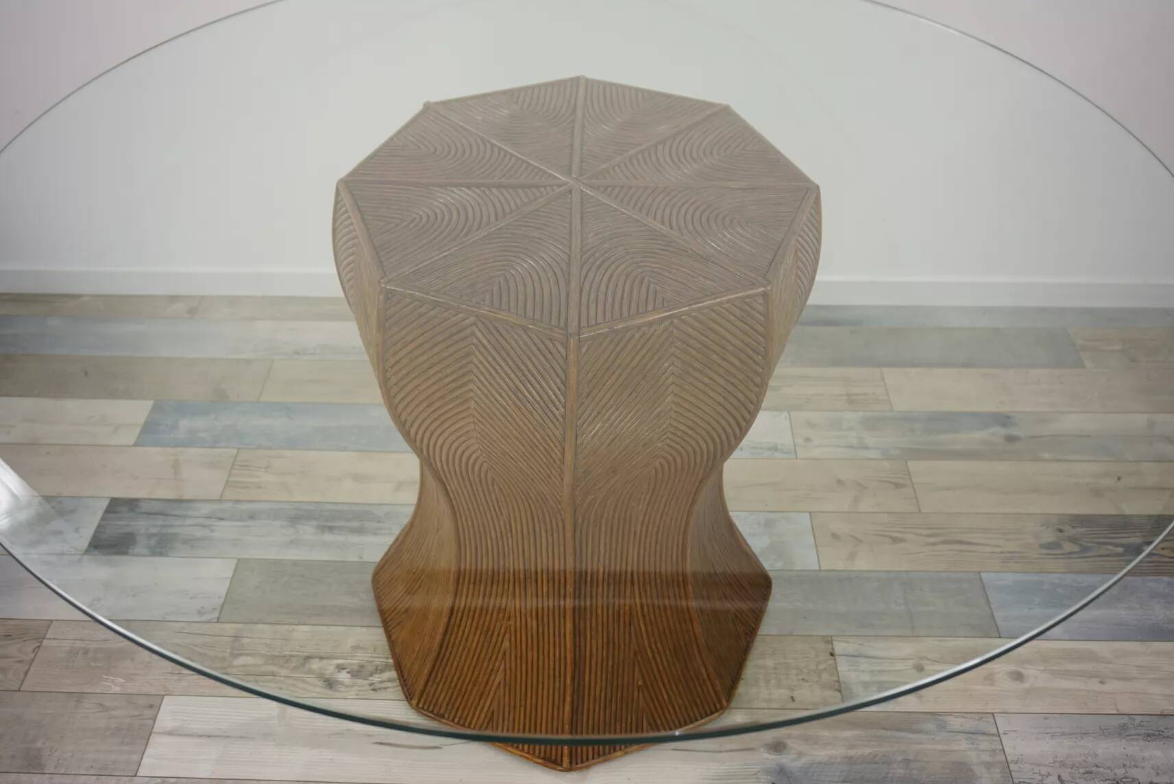 Round table from the 60s - 70s in rattan and glass