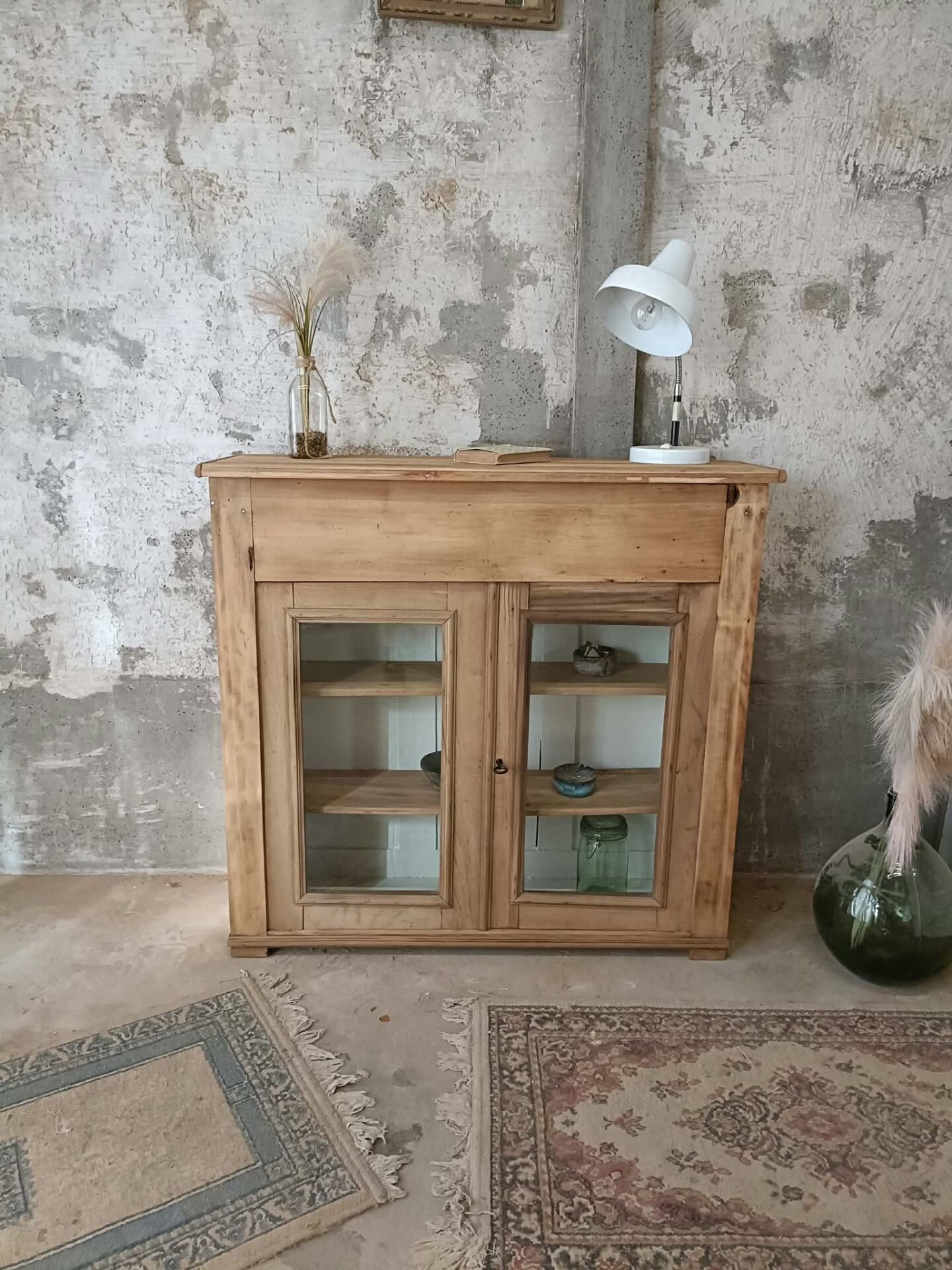 Display cabinet