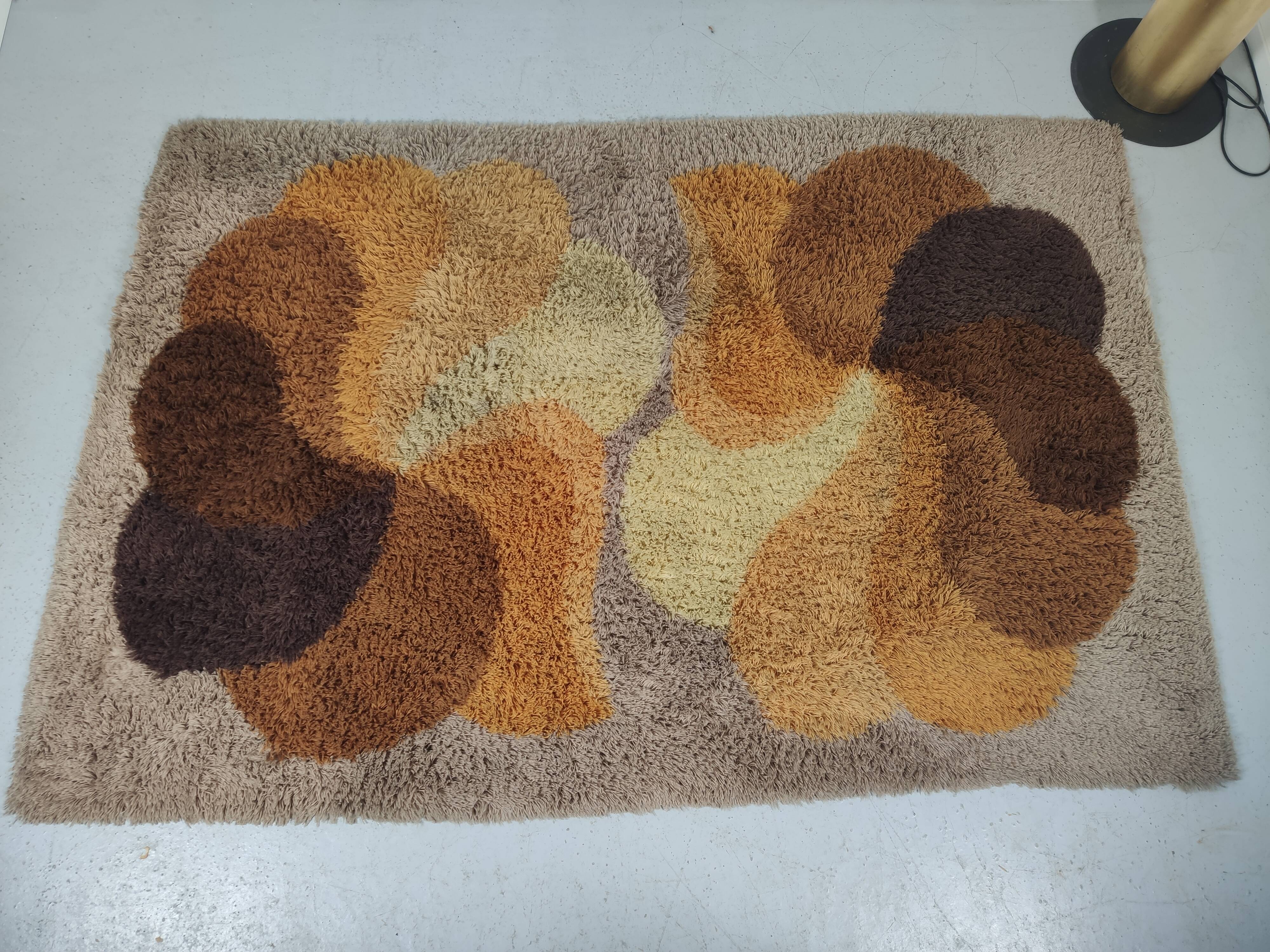 large carpet Desso Space age 200x300cm, Holland 1970s