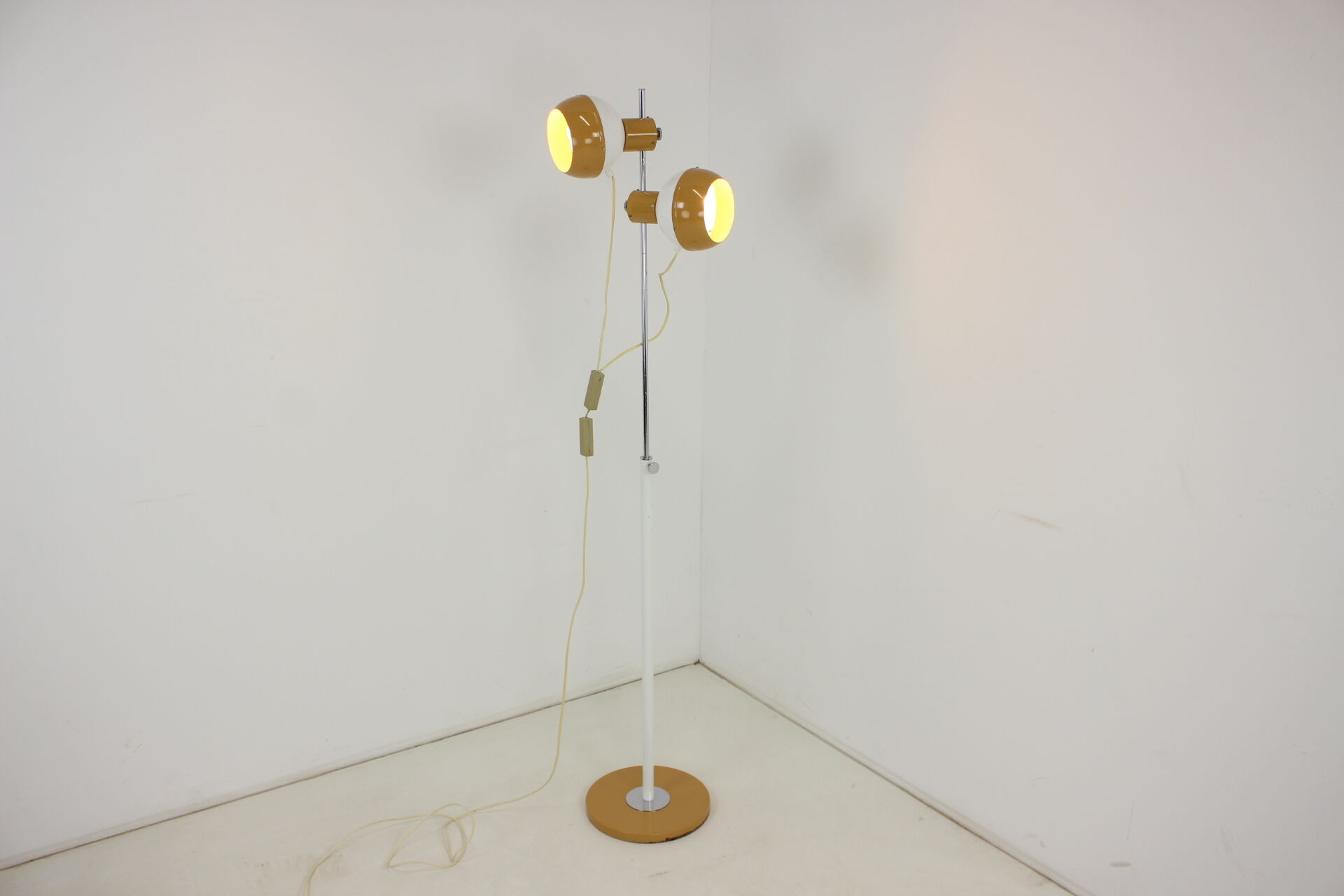 Magnetic Double Eye Ball Floor Lamp by Drukov, 1970s
