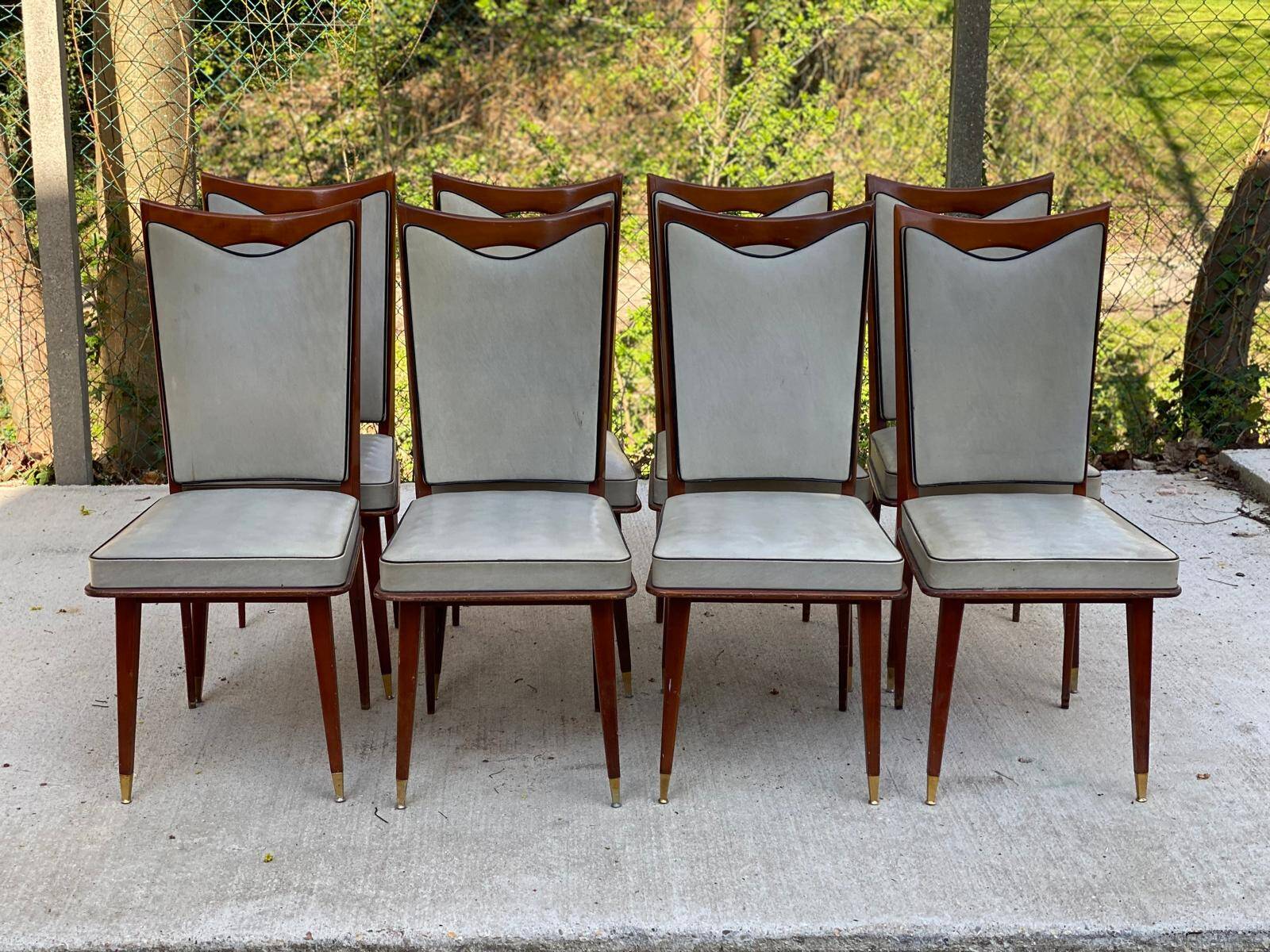 8 chaises scandinaves style italien 1950 bois et cuir blanc