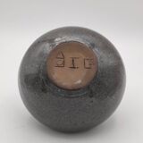 Puisaye Gaudry sandstone vase