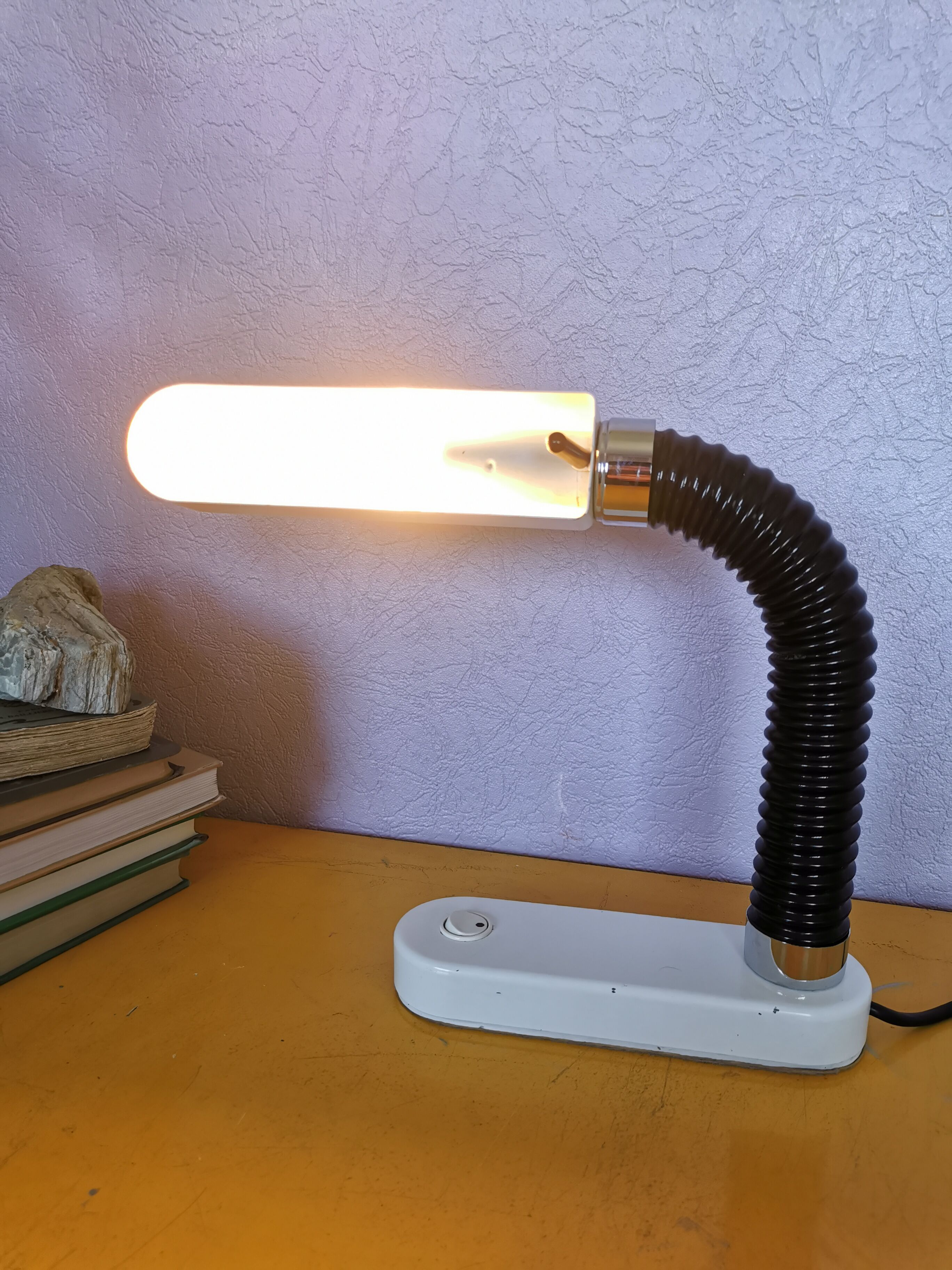 Flexible and adjustable lamp lacquered brass, 1970