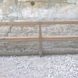 Pairs large church pew