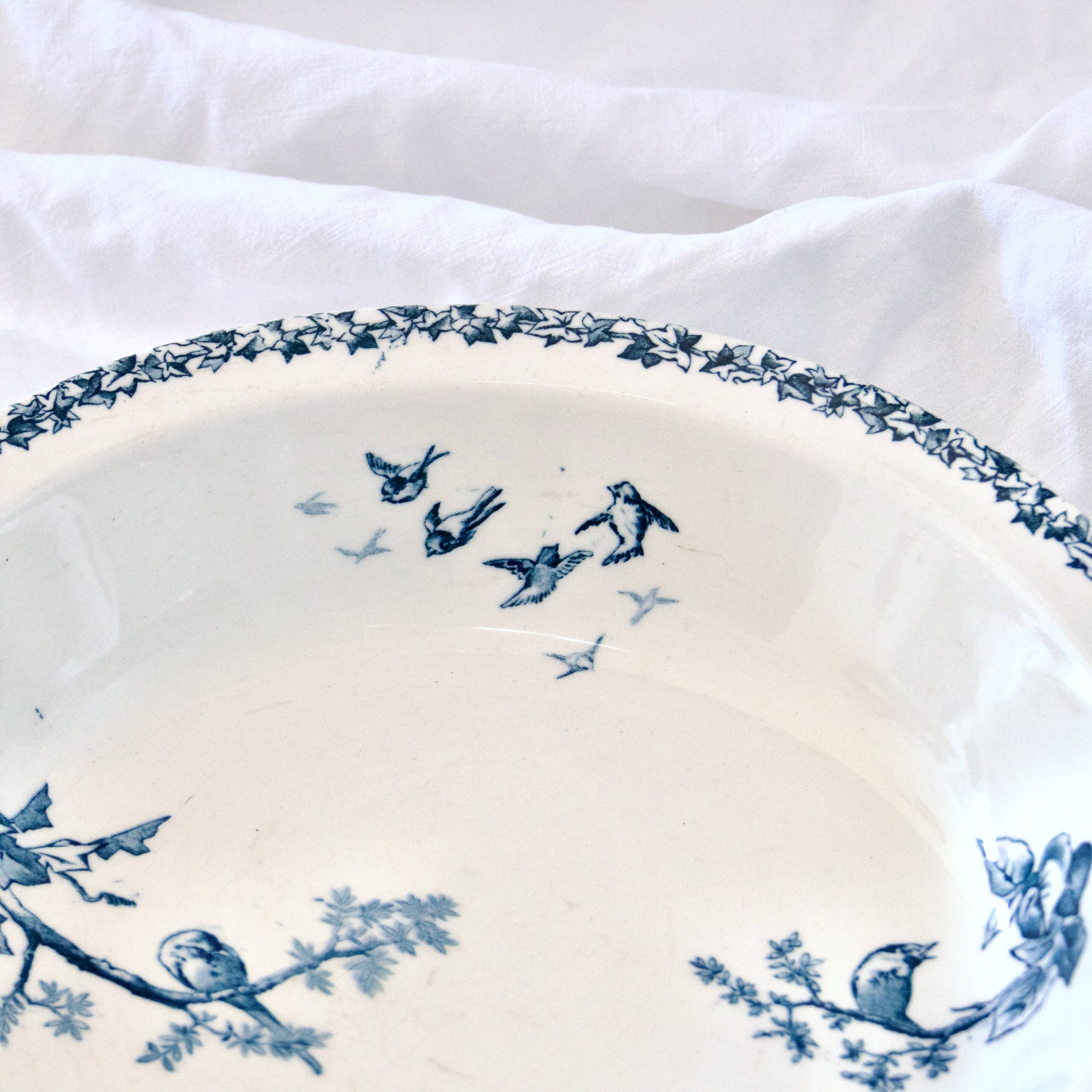 19th century hollow dish iron earth birds Choisy-le-Roi HB&C