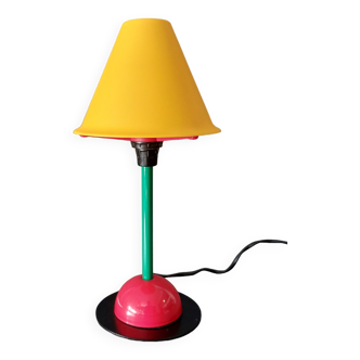 Lampe Ikea Memphis modèle B9409 made in Italy 1980's.