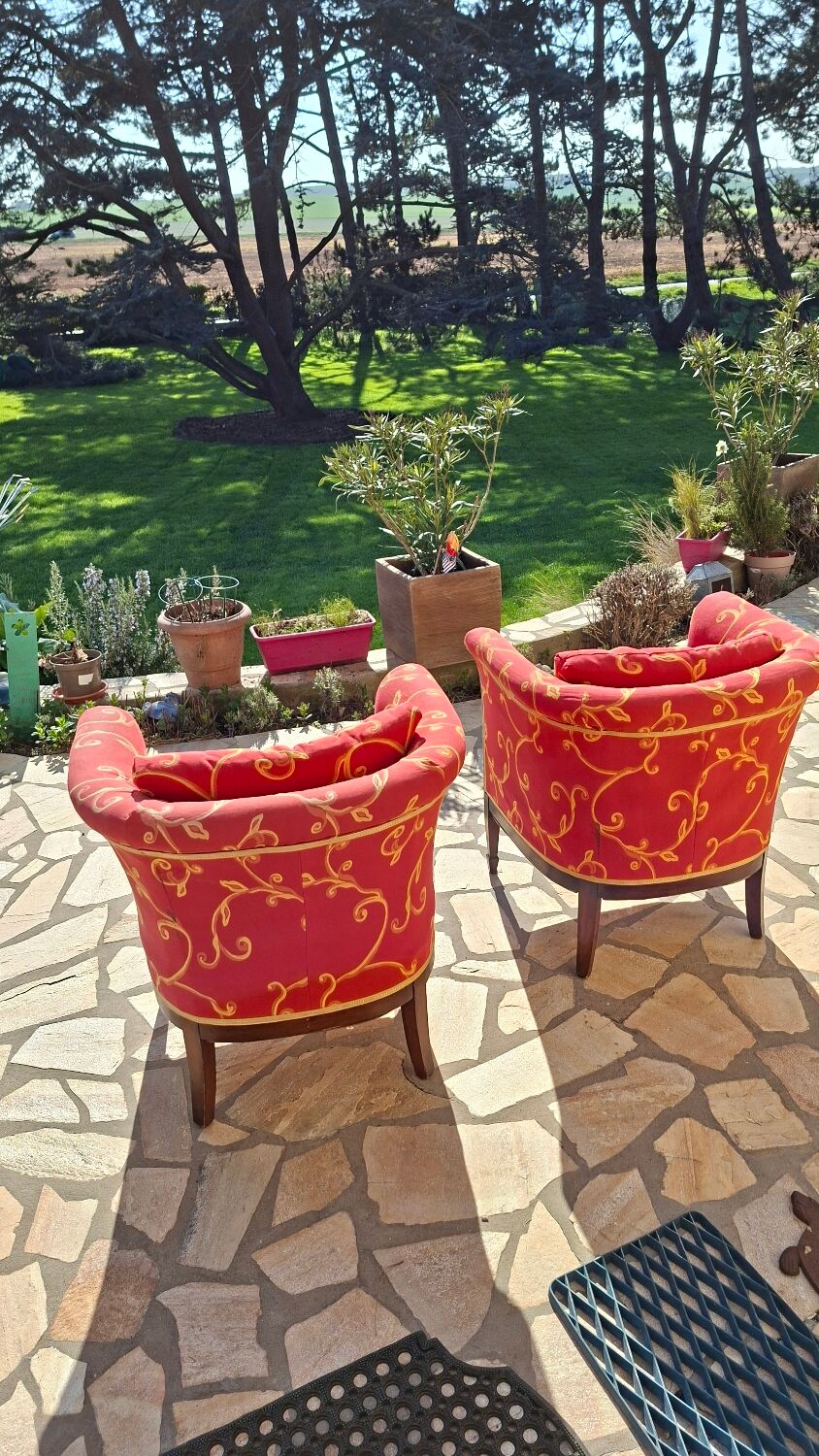 Paire de fauteuils de style Art déco