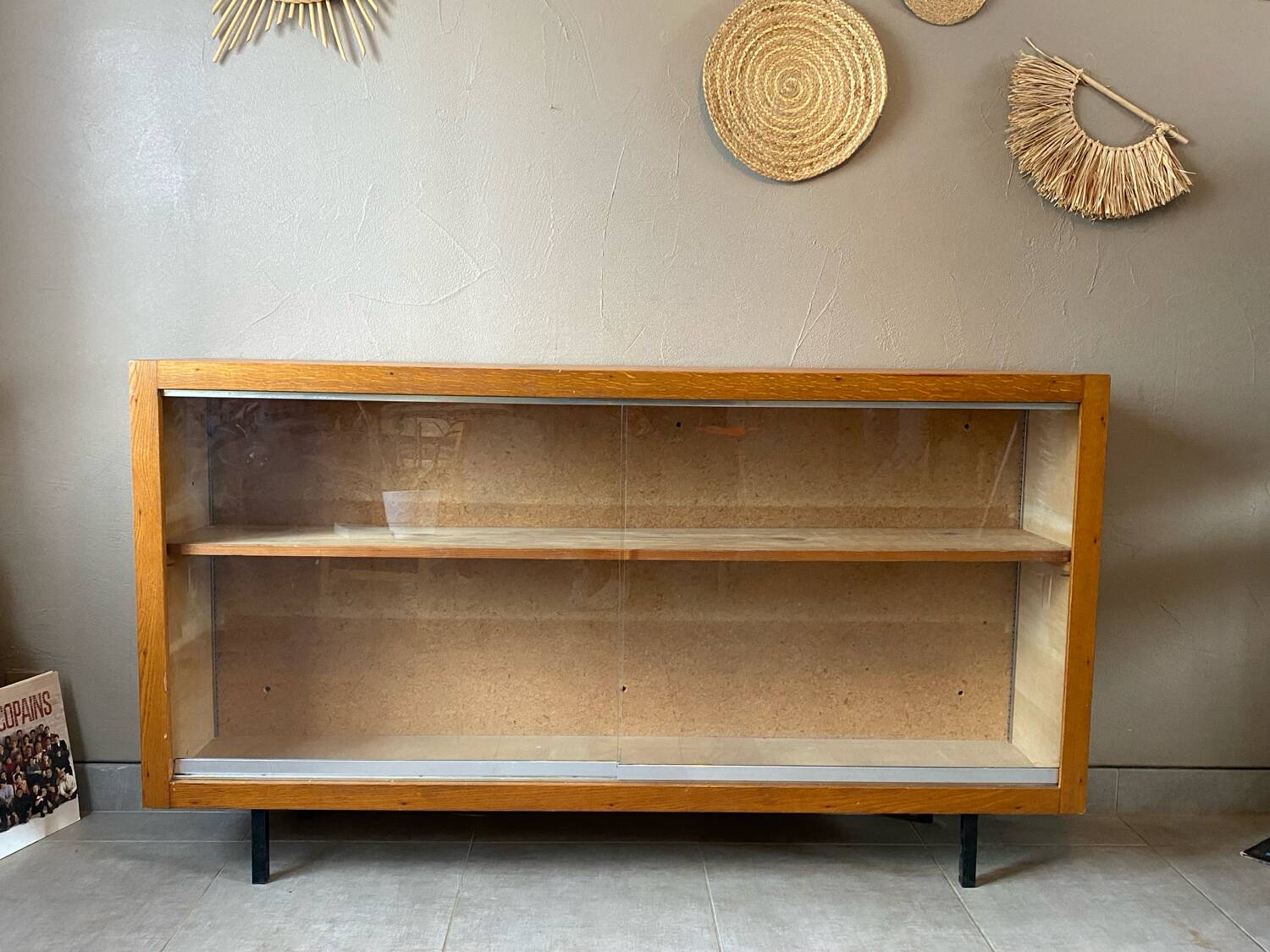 Vintage display cabinet / bookcase