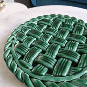 Dessous de plat en céramique tressée verte style Vallauris