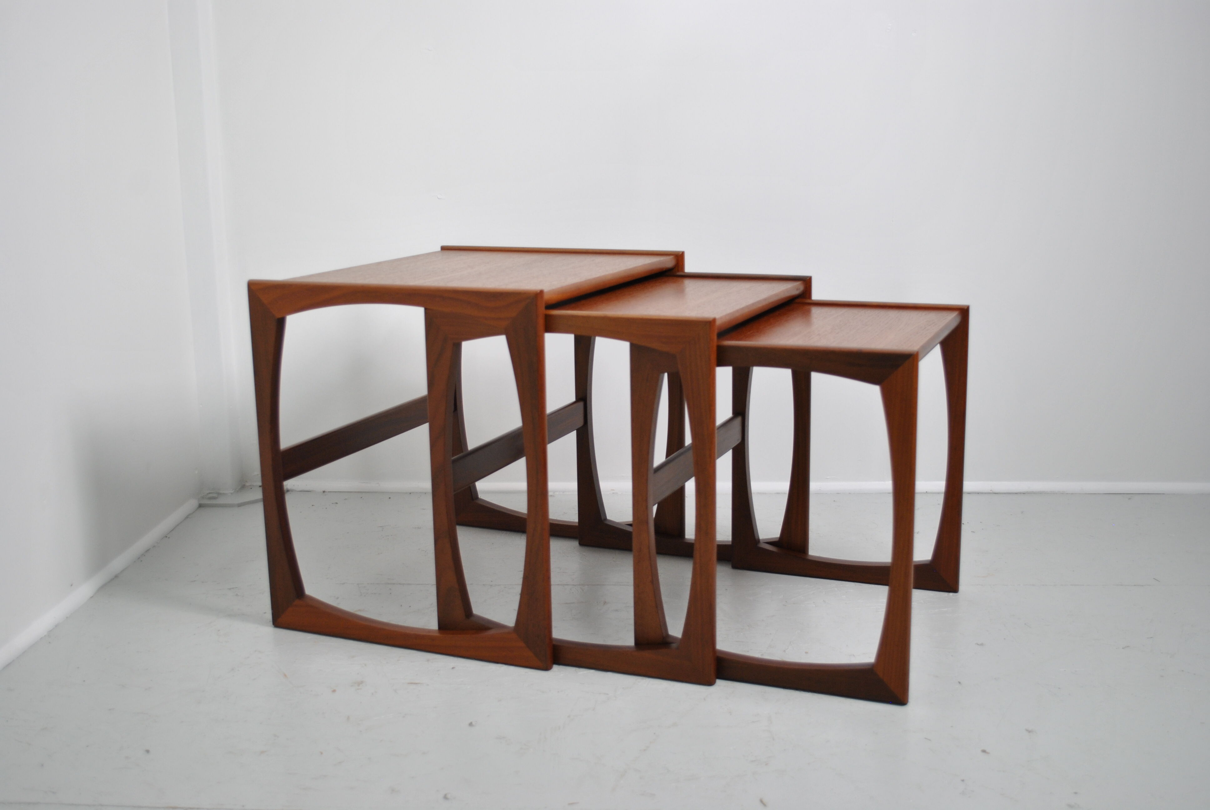 Gplan trundle table 1970