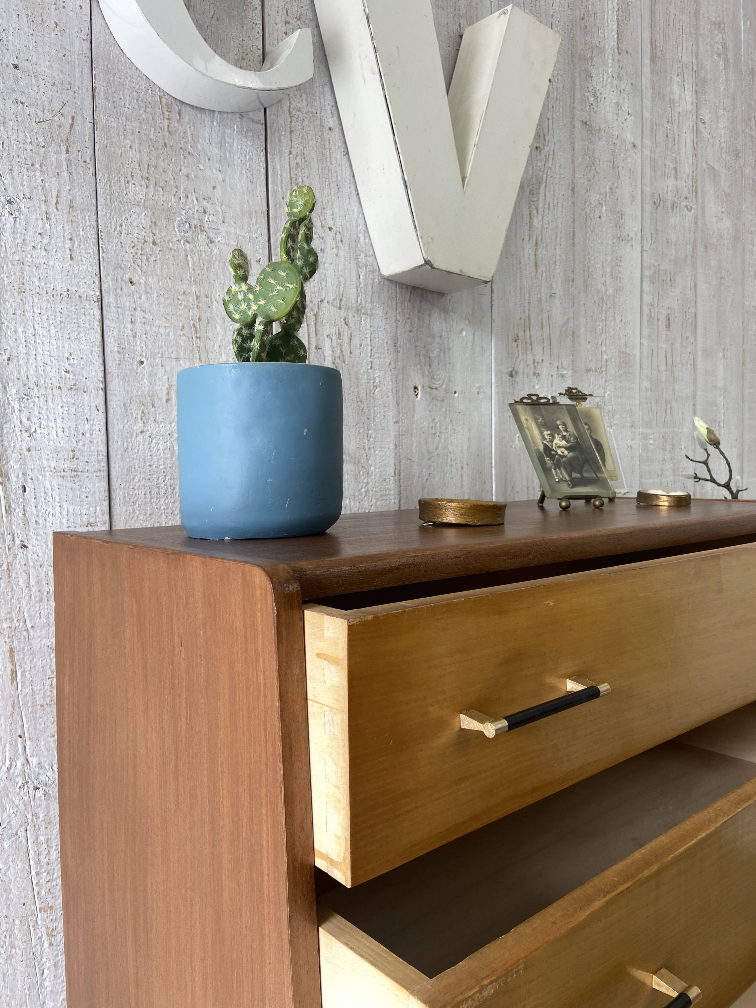 Vintage chest of drawers