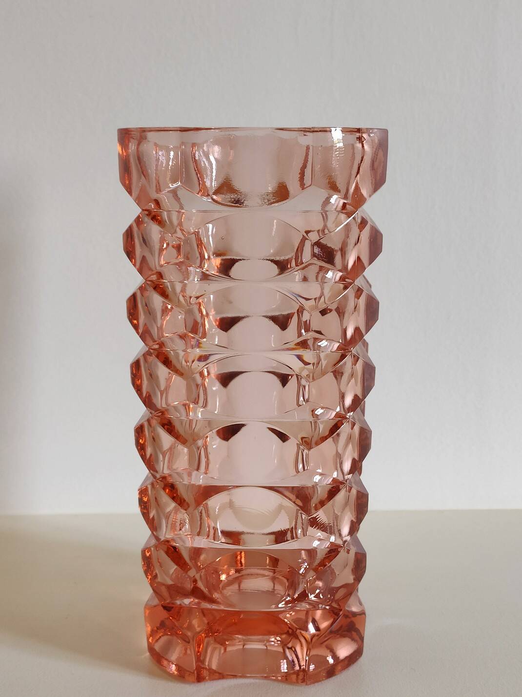 Large Luminarc vase in salmon glass