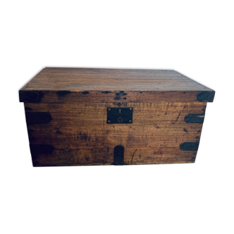 Wooden trunk