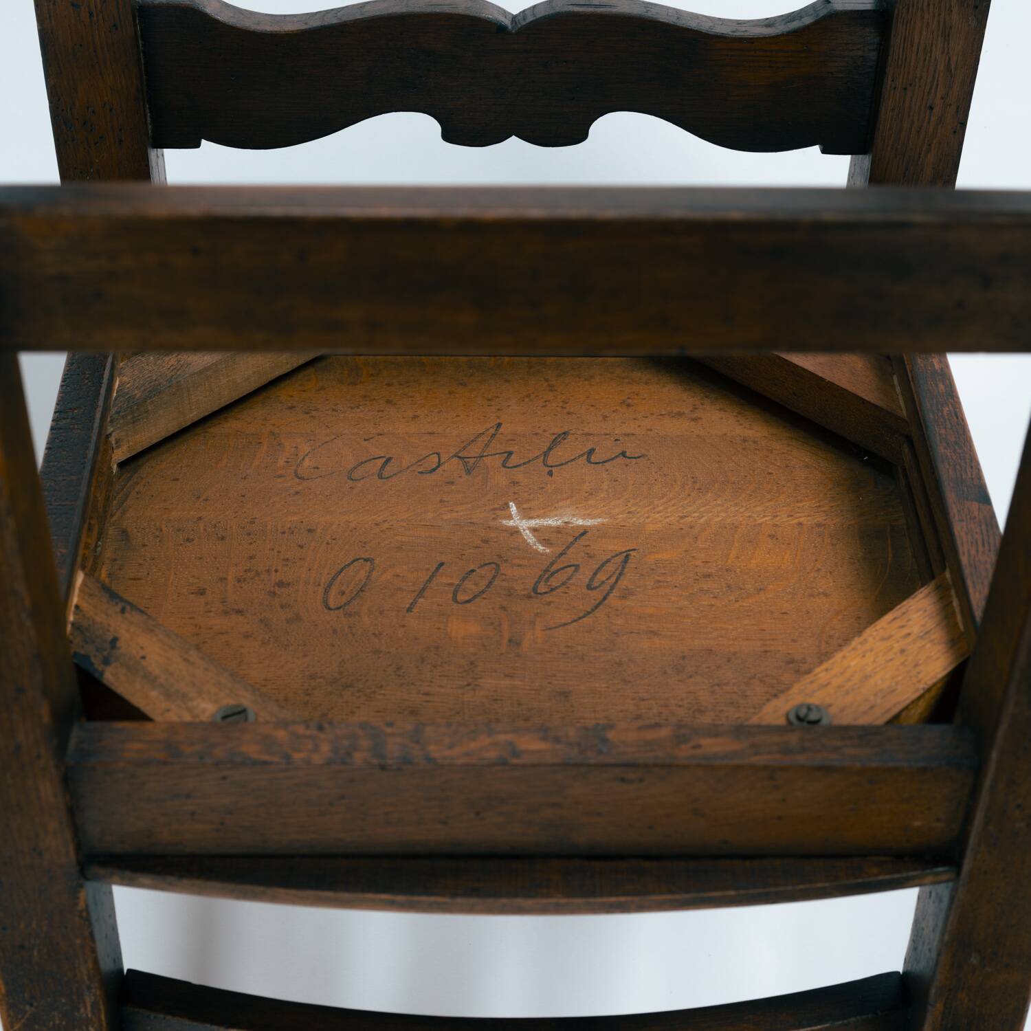 Spanish carved walnut wooden dining chairs, 1970s