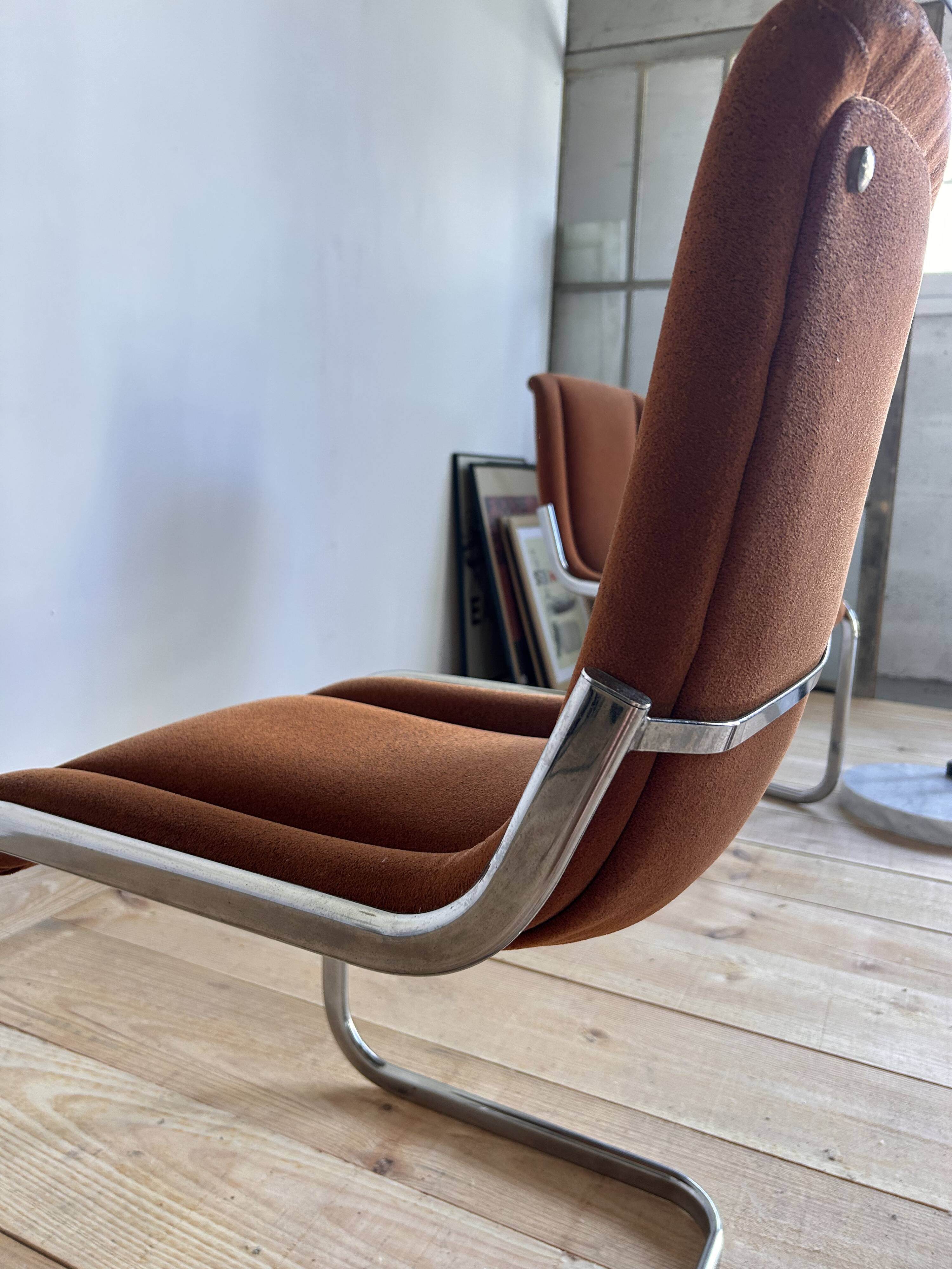 Série de 4 chaises vintage pied chromé