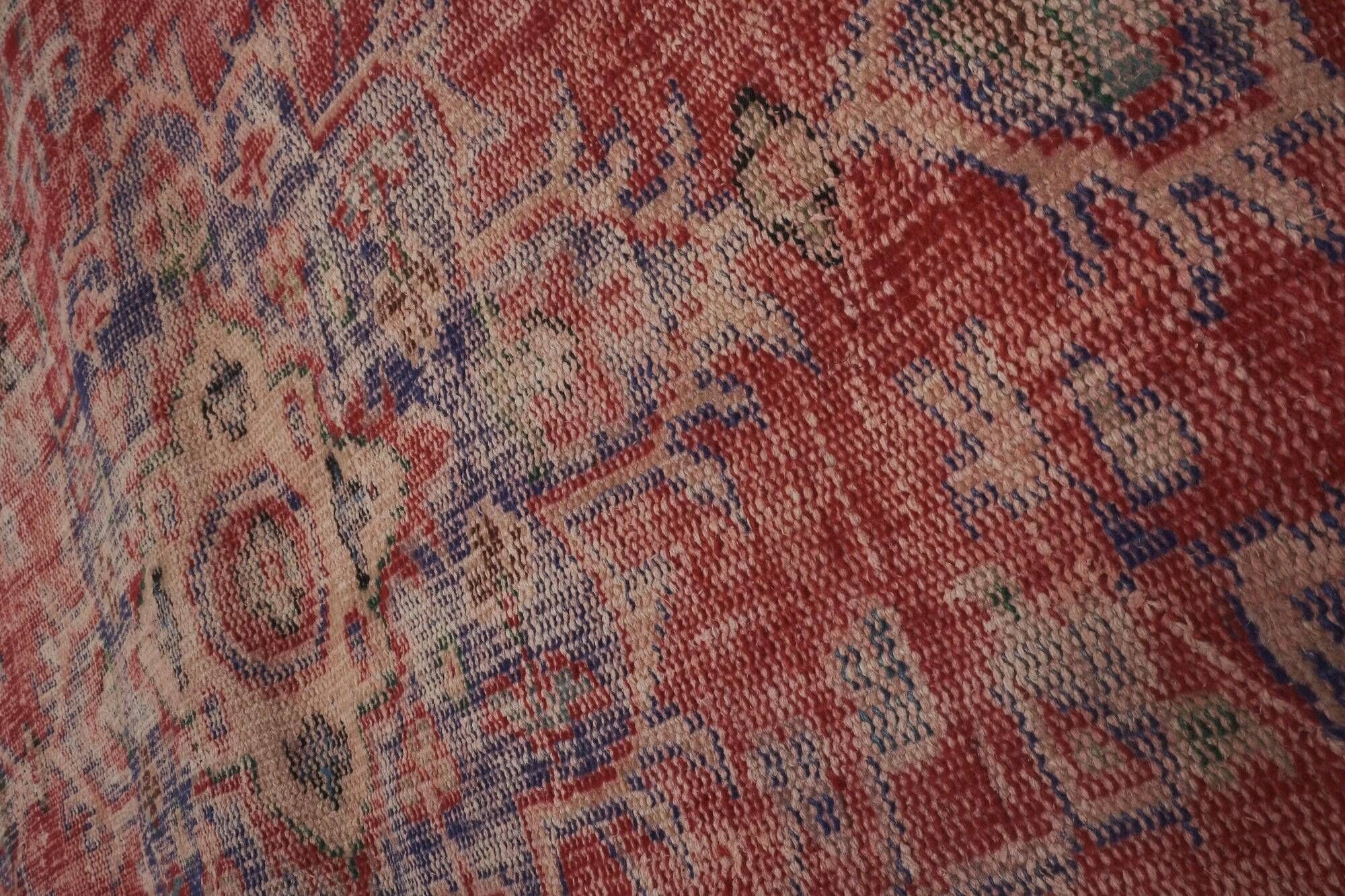Vintage handmade Anatolian rug 182x276 cm