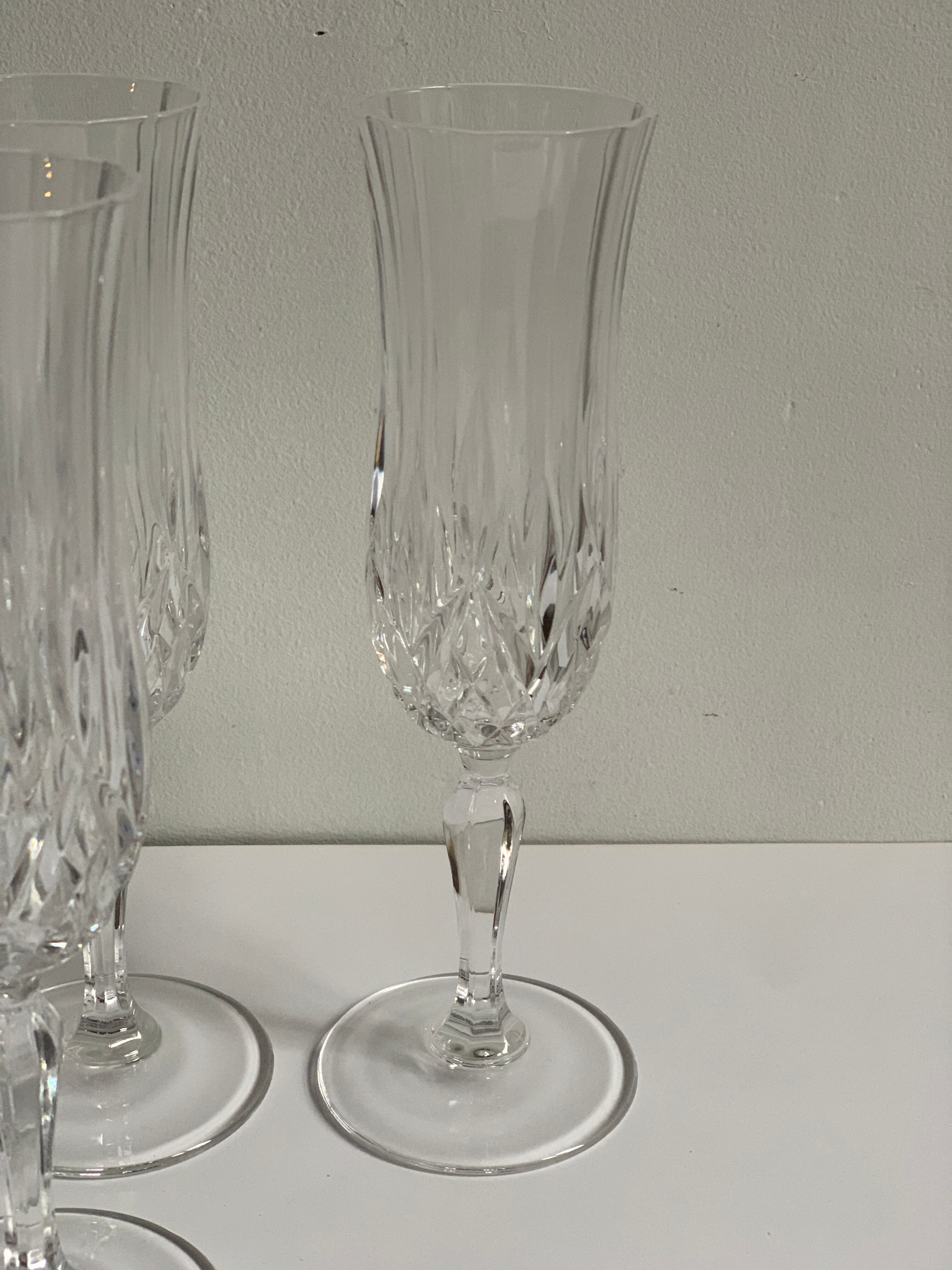 7 crystal champagne flutes